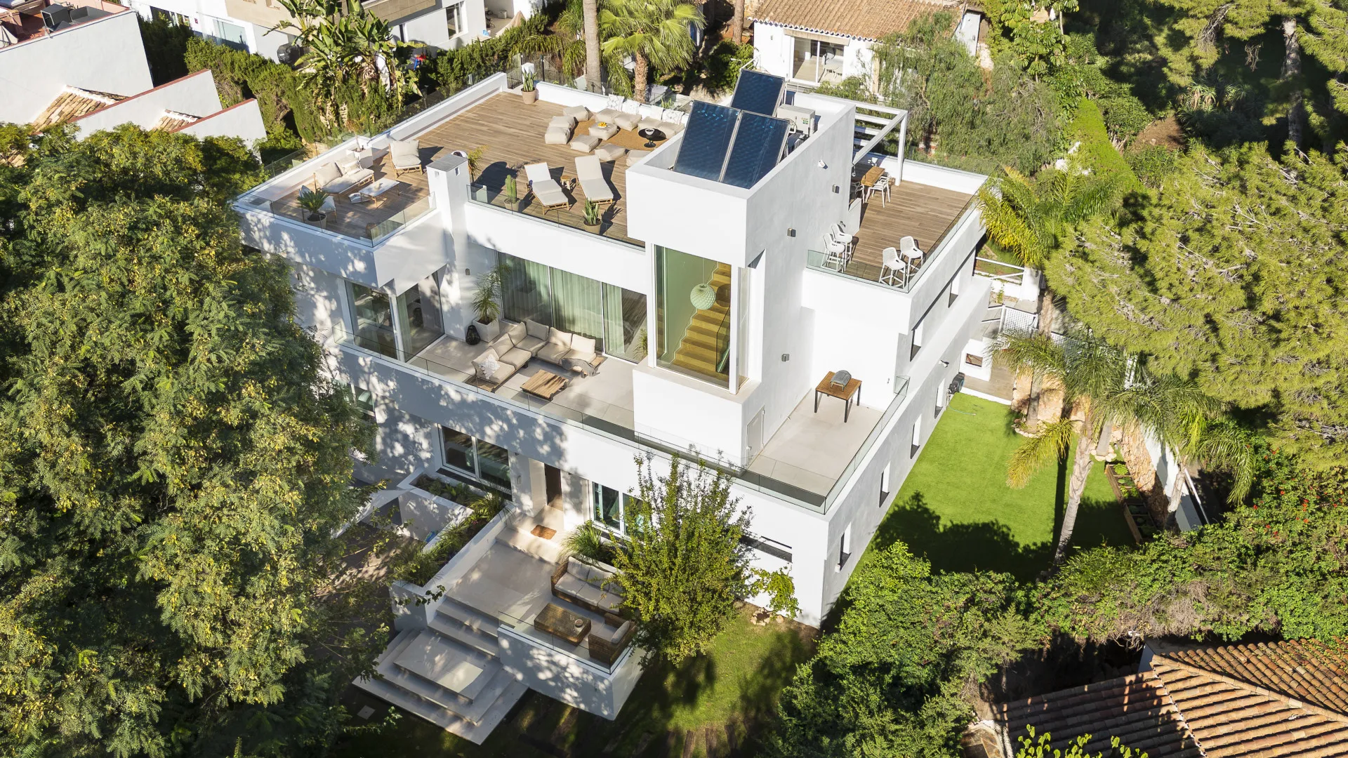 Nueva Andalucia villa for sale
