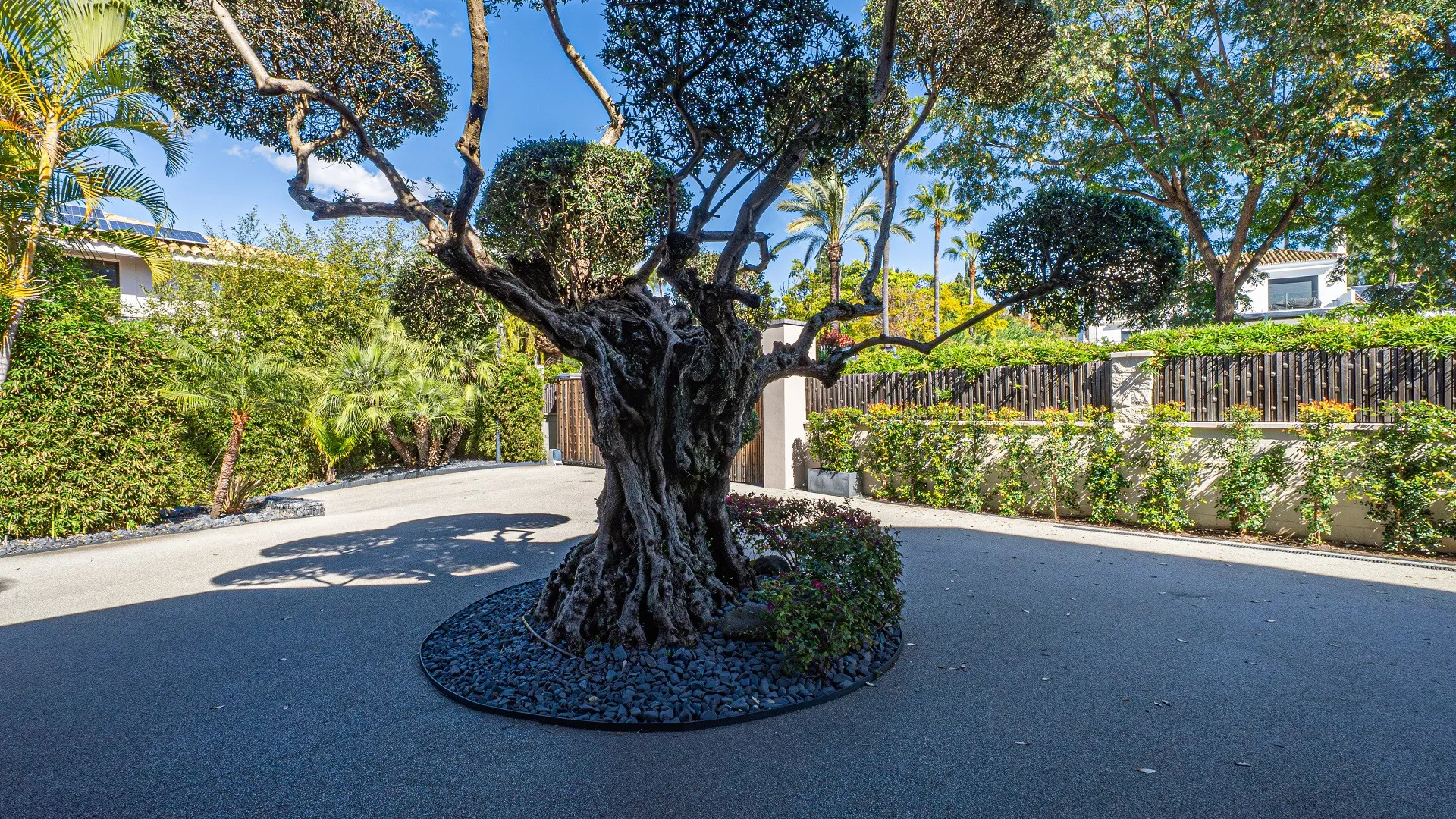 For sale Guadalmina Baja 10 bedrooms villa