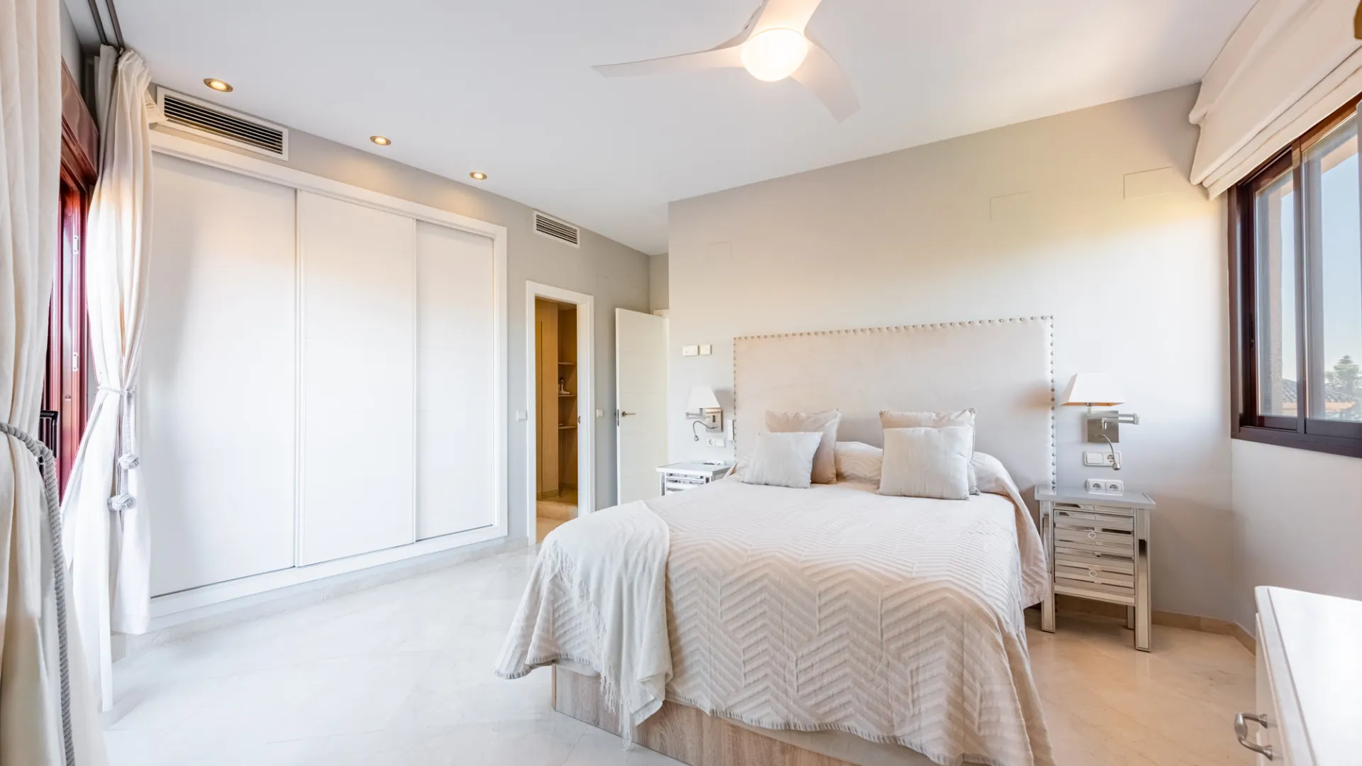 3 bedrooms penthouse for sale in Costalita