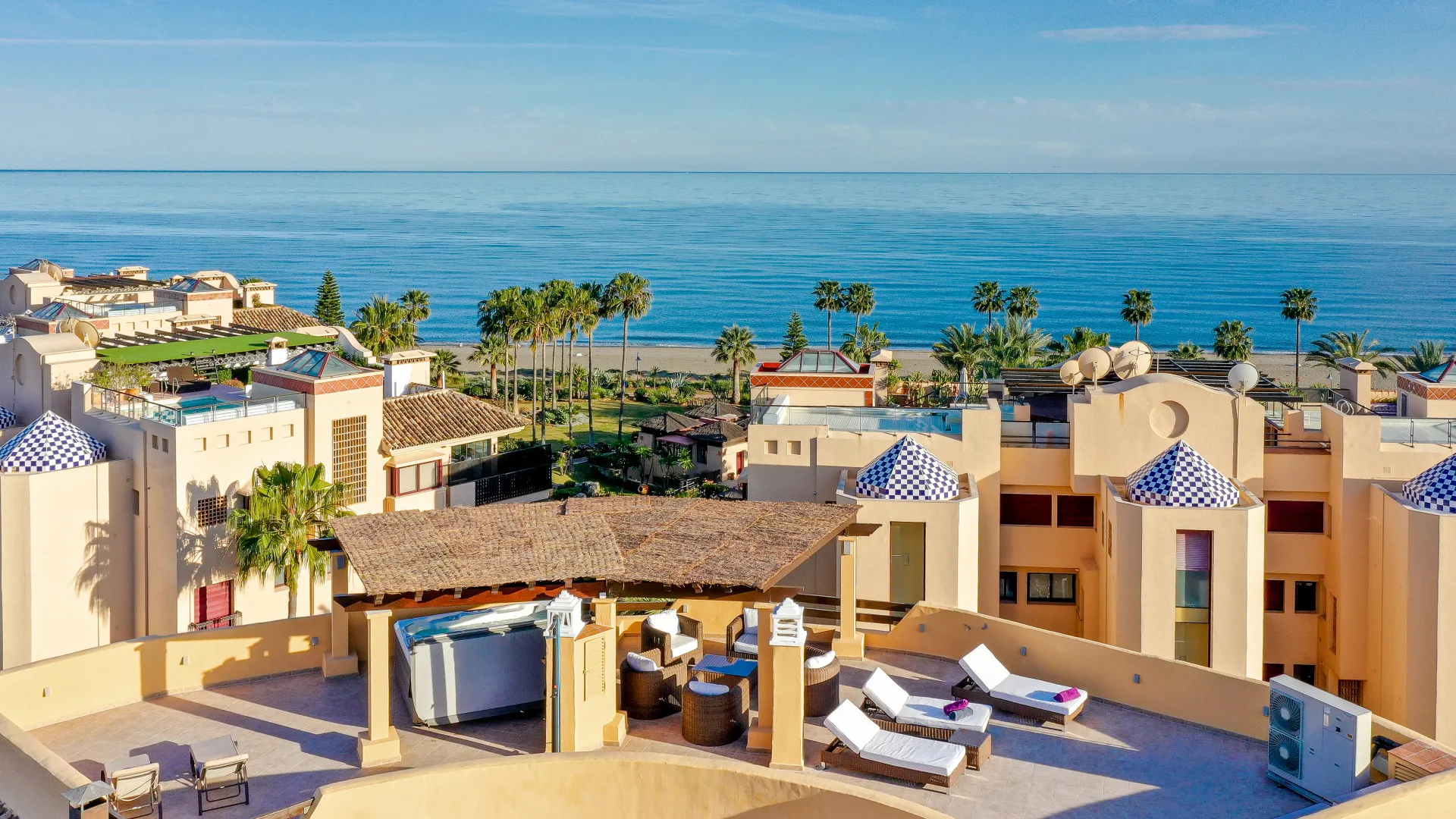 3 bedrooms penthouse for sale in Costalita