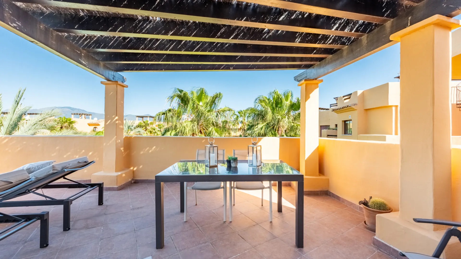 3 bedrooms penthouse for sale in Costalita