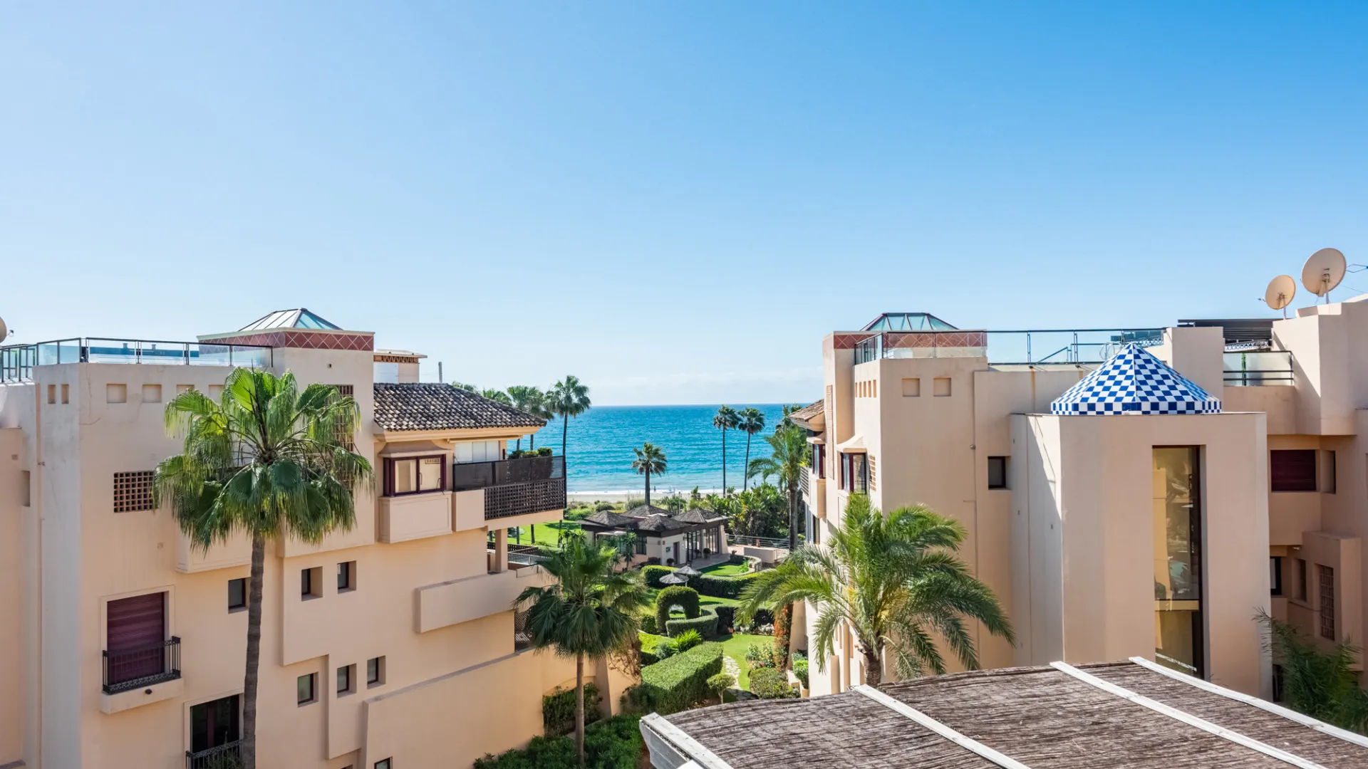 3 bedrooms penthouse for sale in Costalita