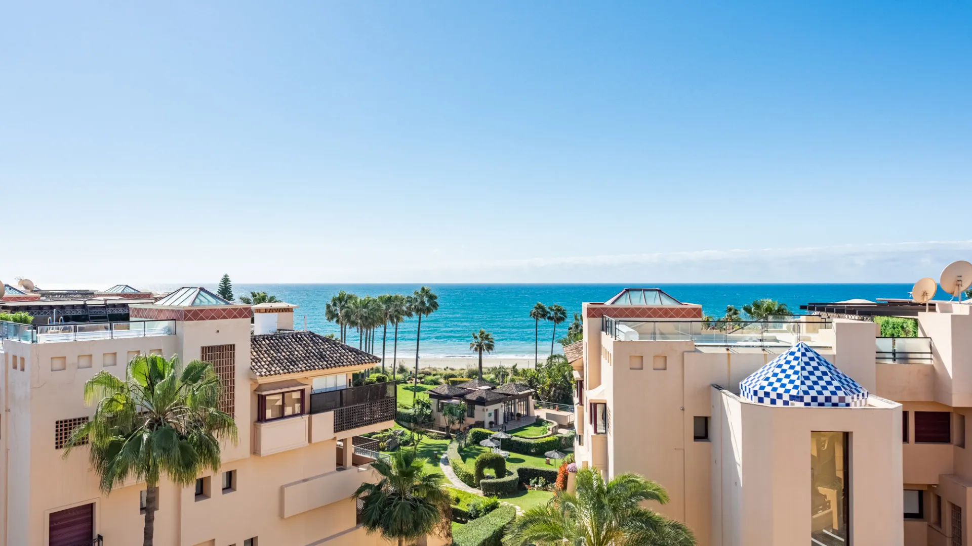 3 bedrooms penthouse for sale in Costalita