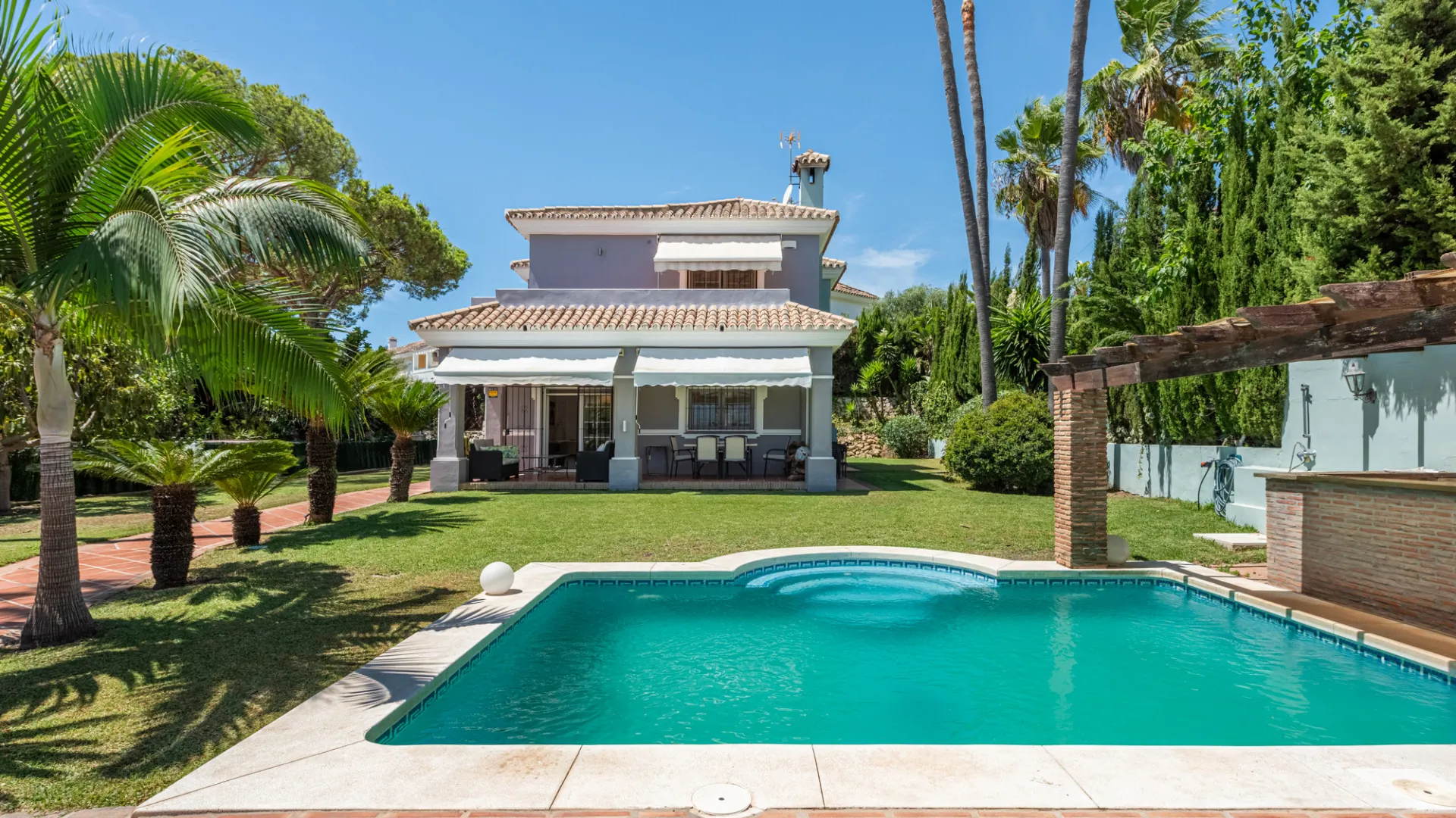 Villa de 3 dormitorios en venta en Monte Biarritz