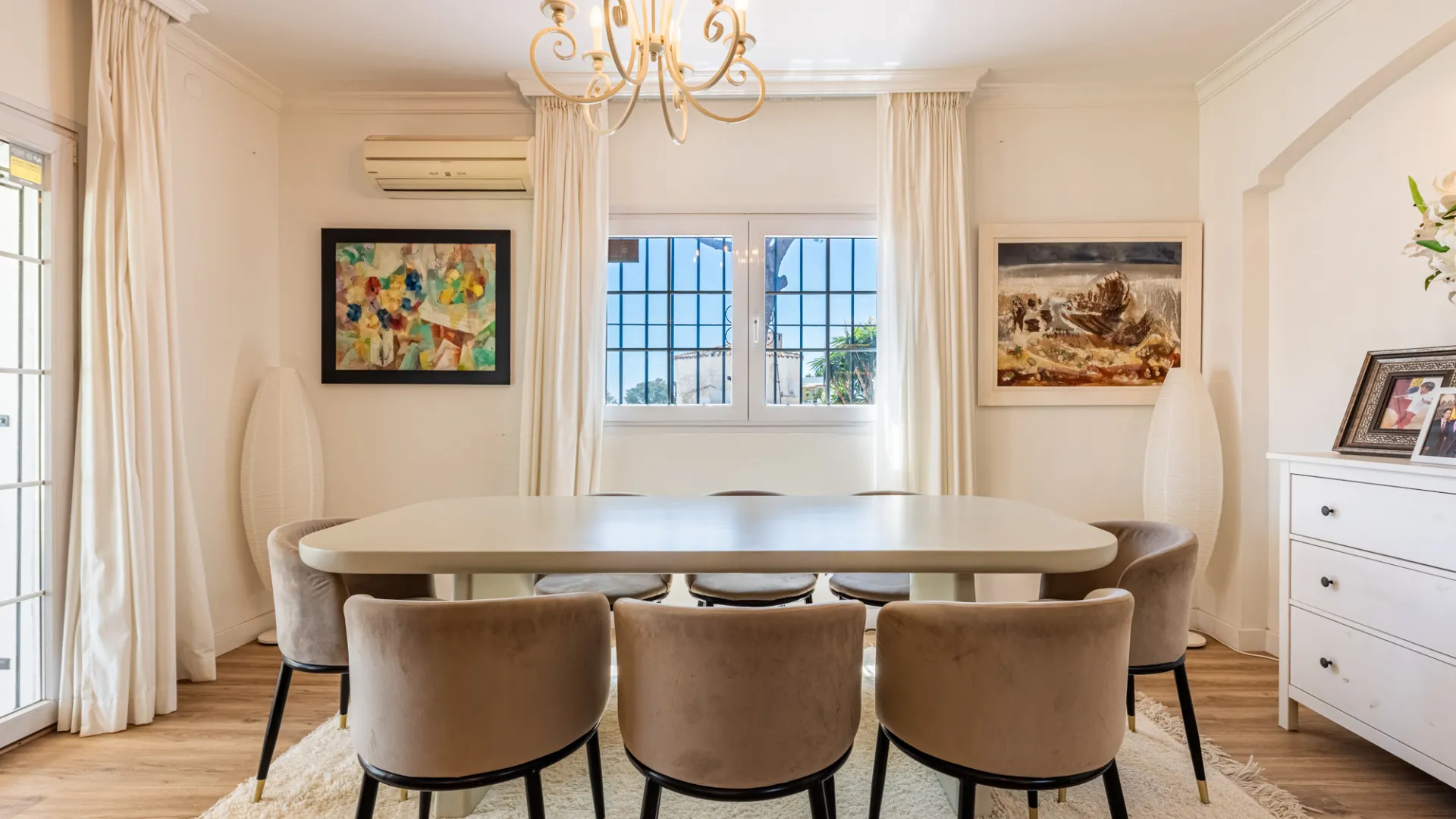 Villa de 3 dormitorios en venta en Monte Biarritz