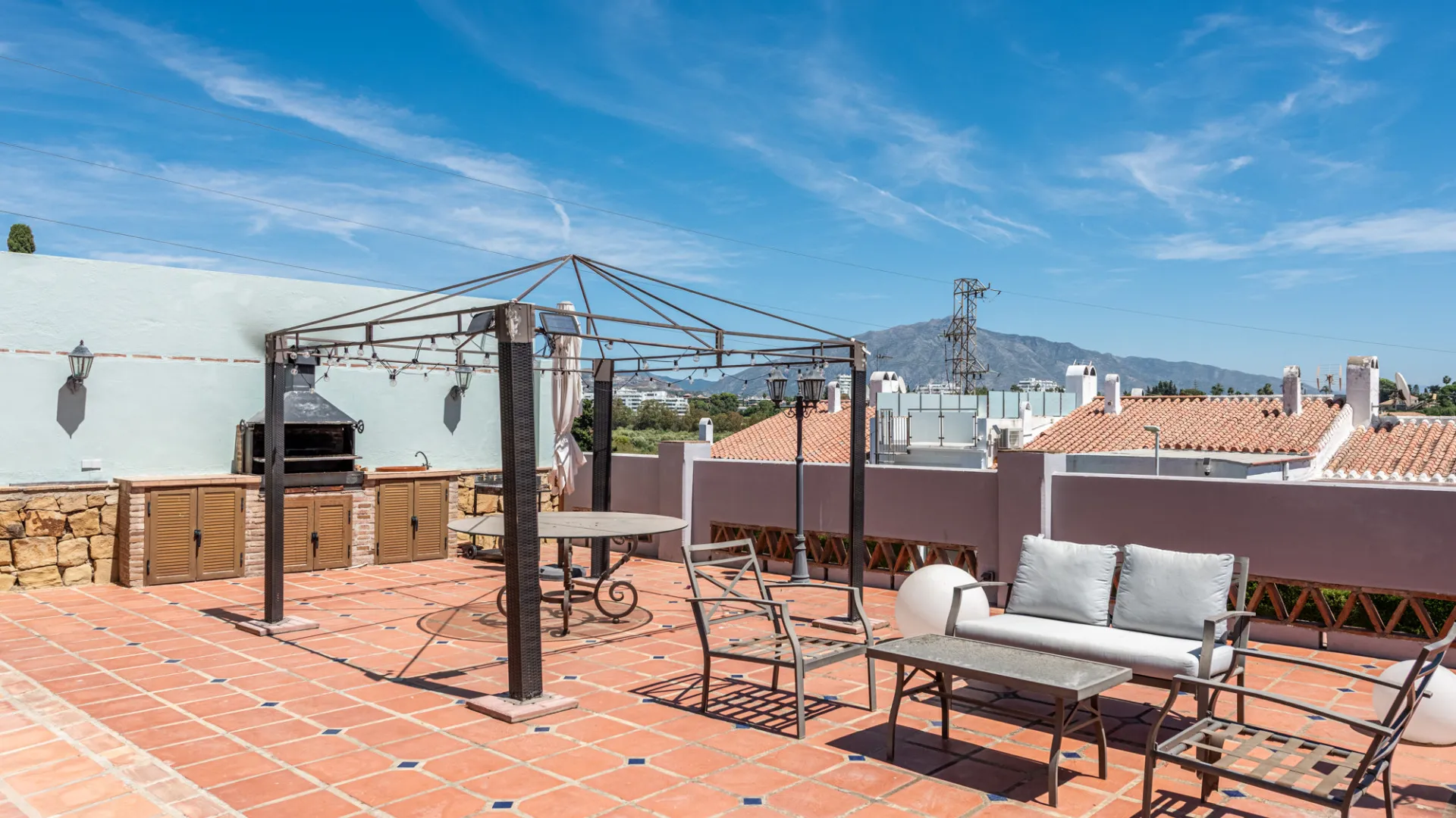 Villa de 3 dormitorios en venta en Monte Biarritz