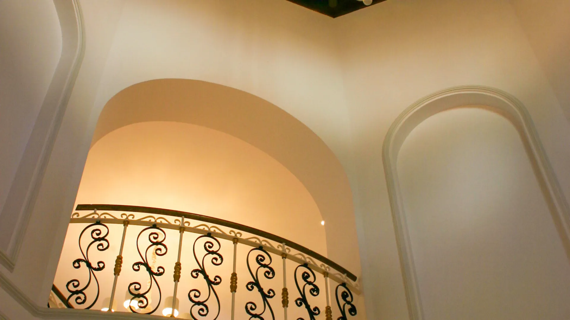 Villa for sale in Paraiso Alto with 16 bedrooms