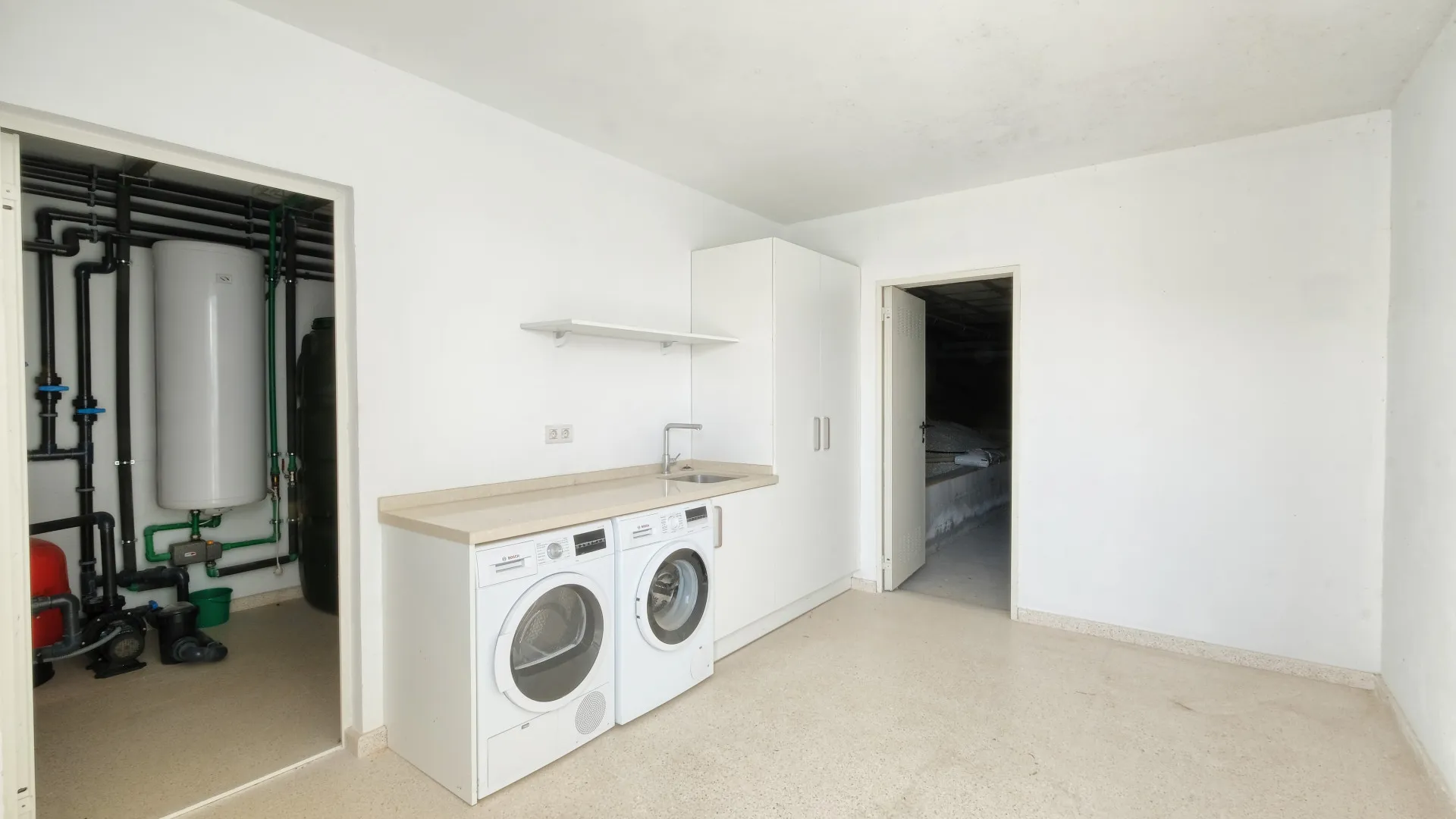 Villa en venta con 4 dormitorios en Puerto del Capitan