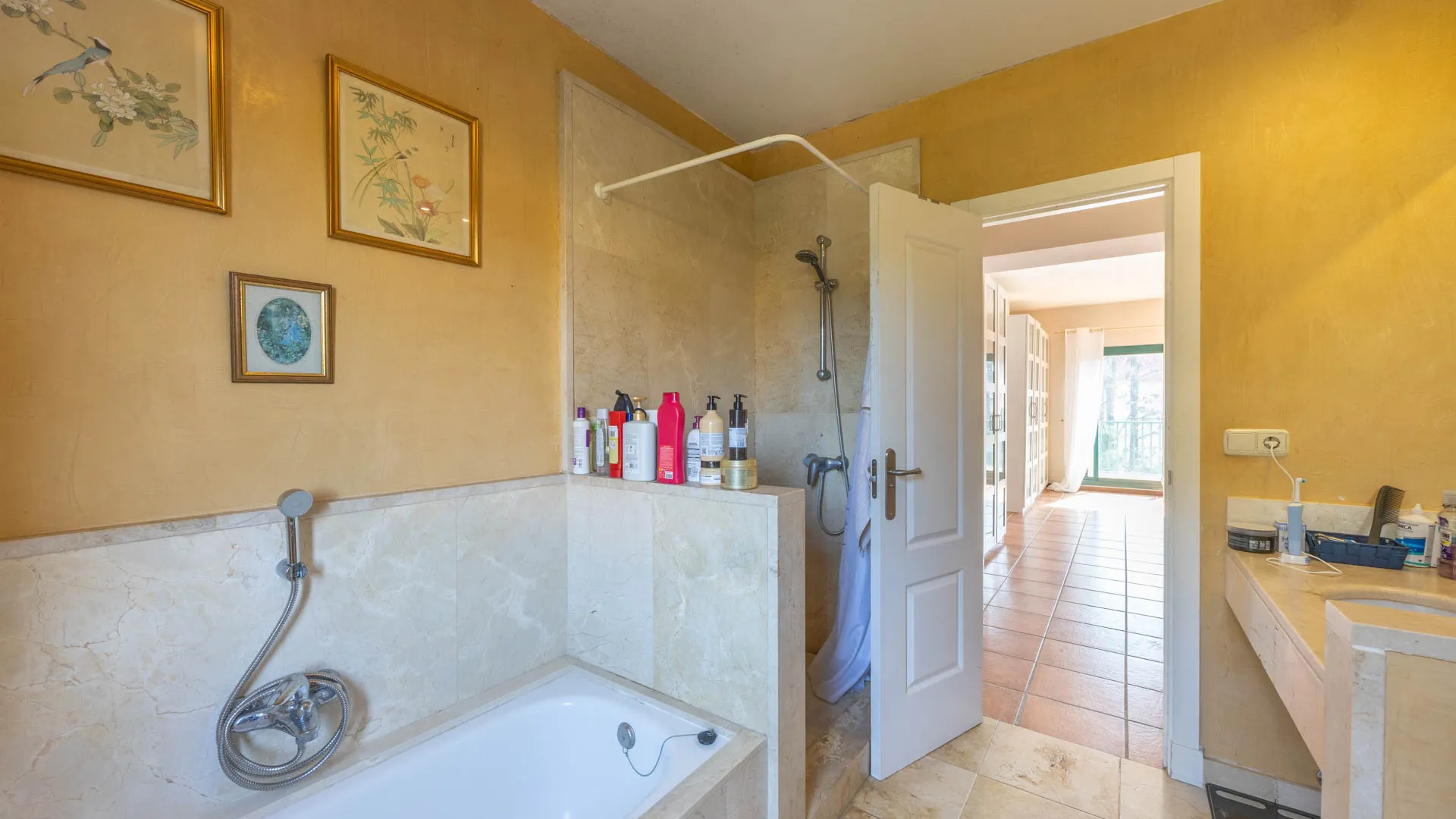 For sale semi detached house with 4 bedrooms in El Casar Fronda