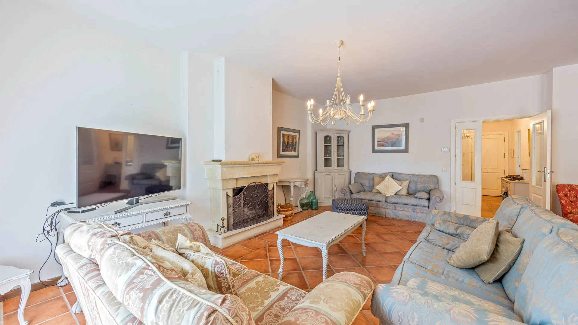 For sale semi detached house with 4 bedrooms in El Casar Fronda