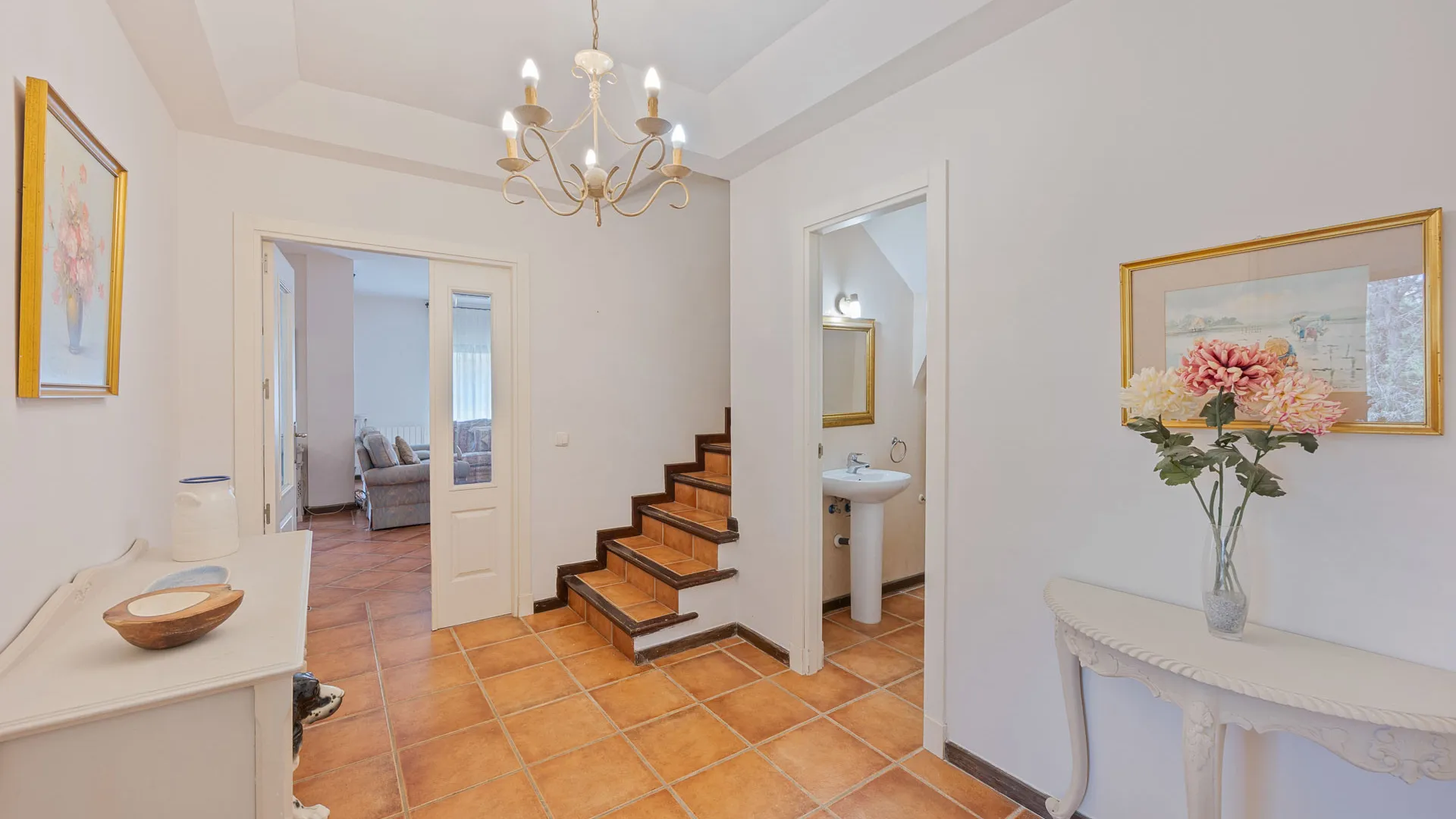 For sale semi detached house with 4 bedrooms in El Casar Fronda