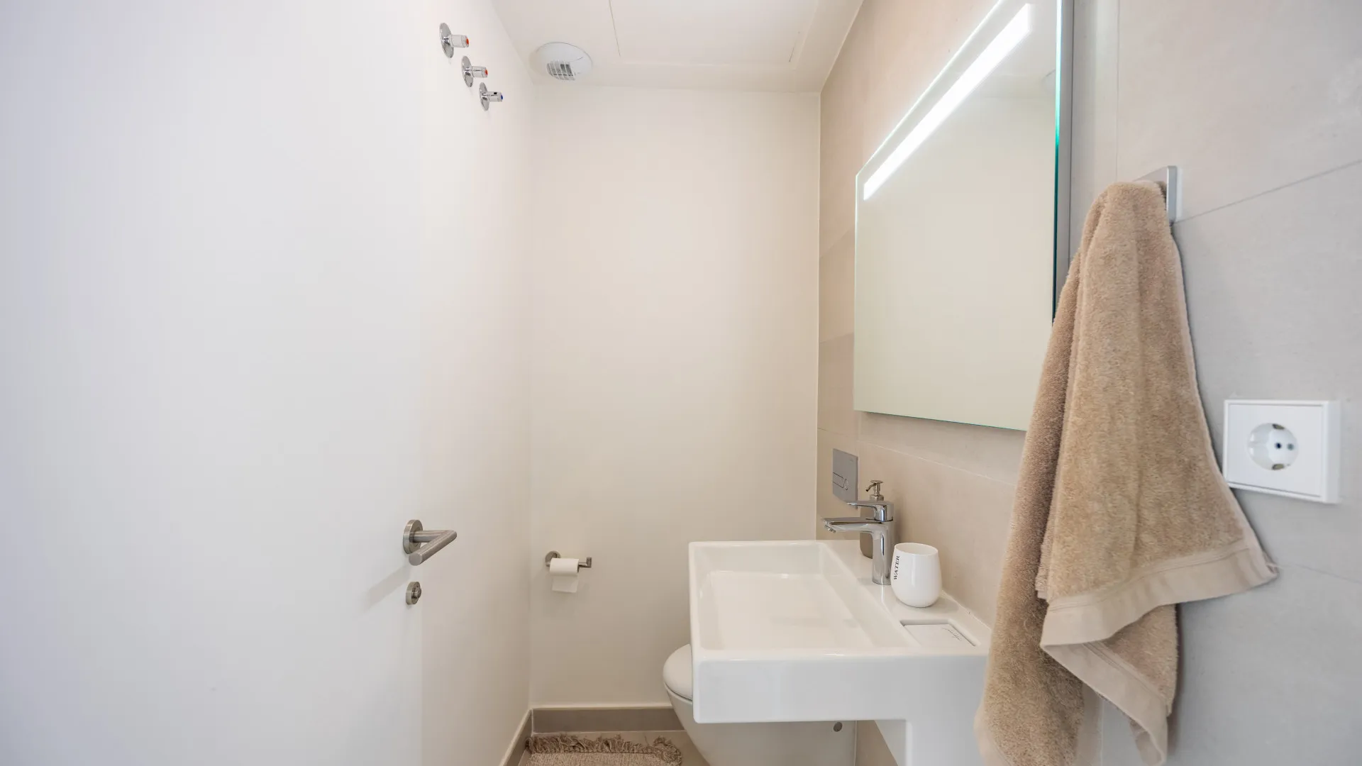 Adosado de 3 dormitorios a la venta en La Finca