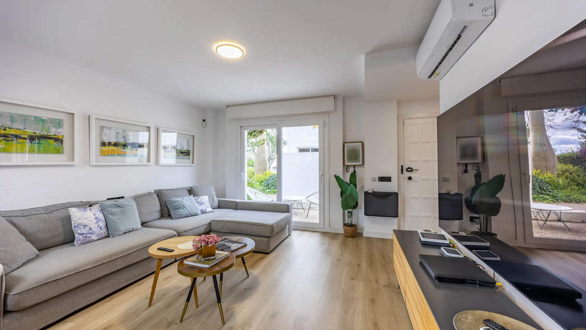 Se vende duplex planta baja en Paseo del Río