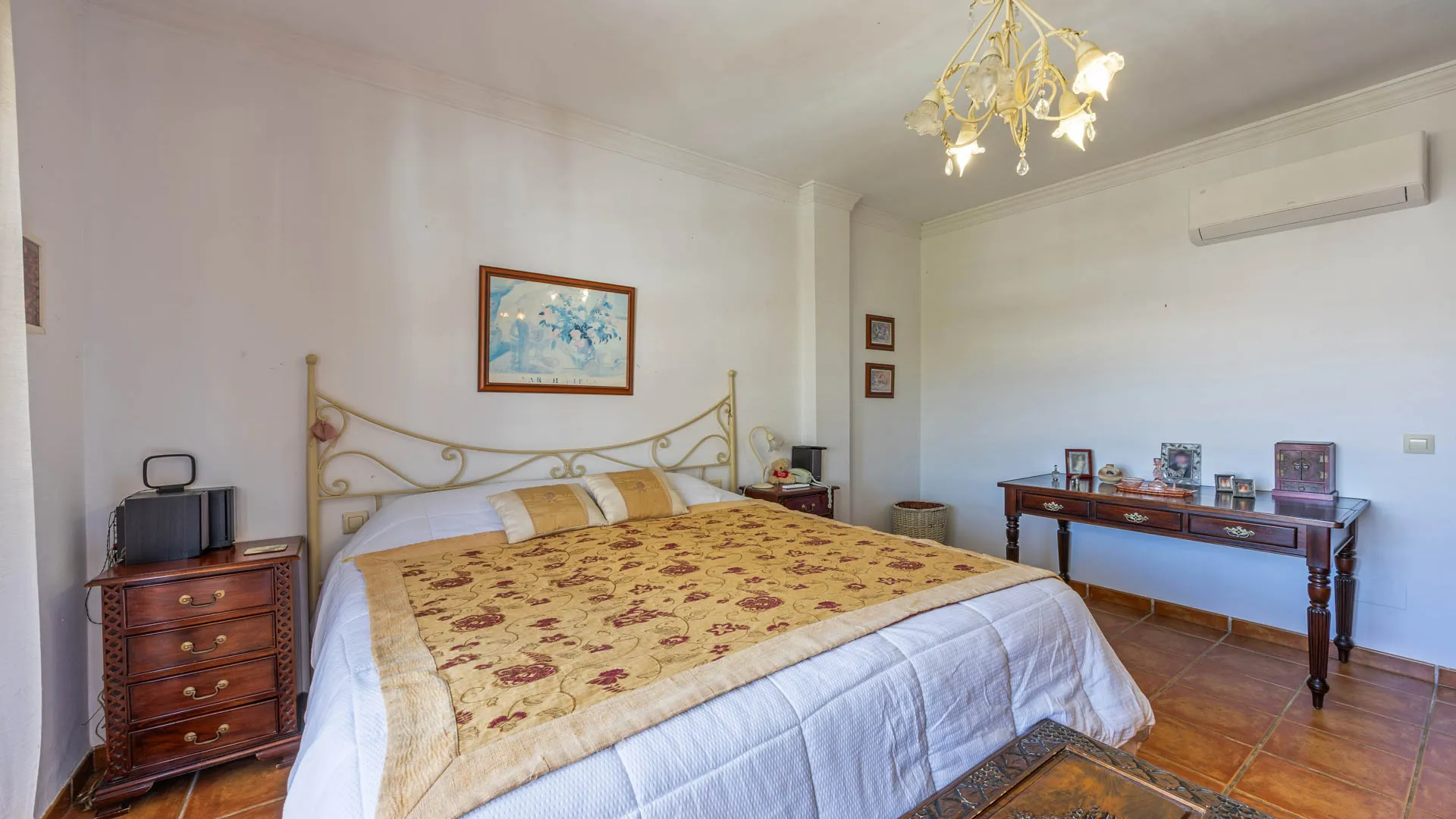 Town house in Alcaidesa Costa for sale