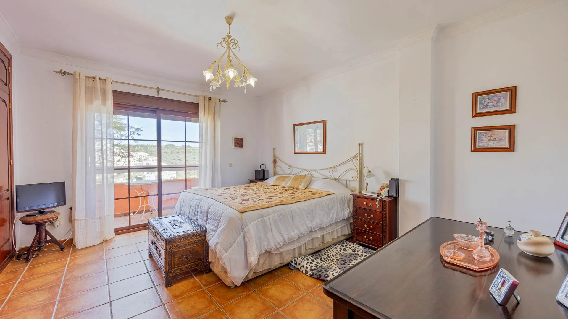 Town house in Alcaidesa Costa for sale