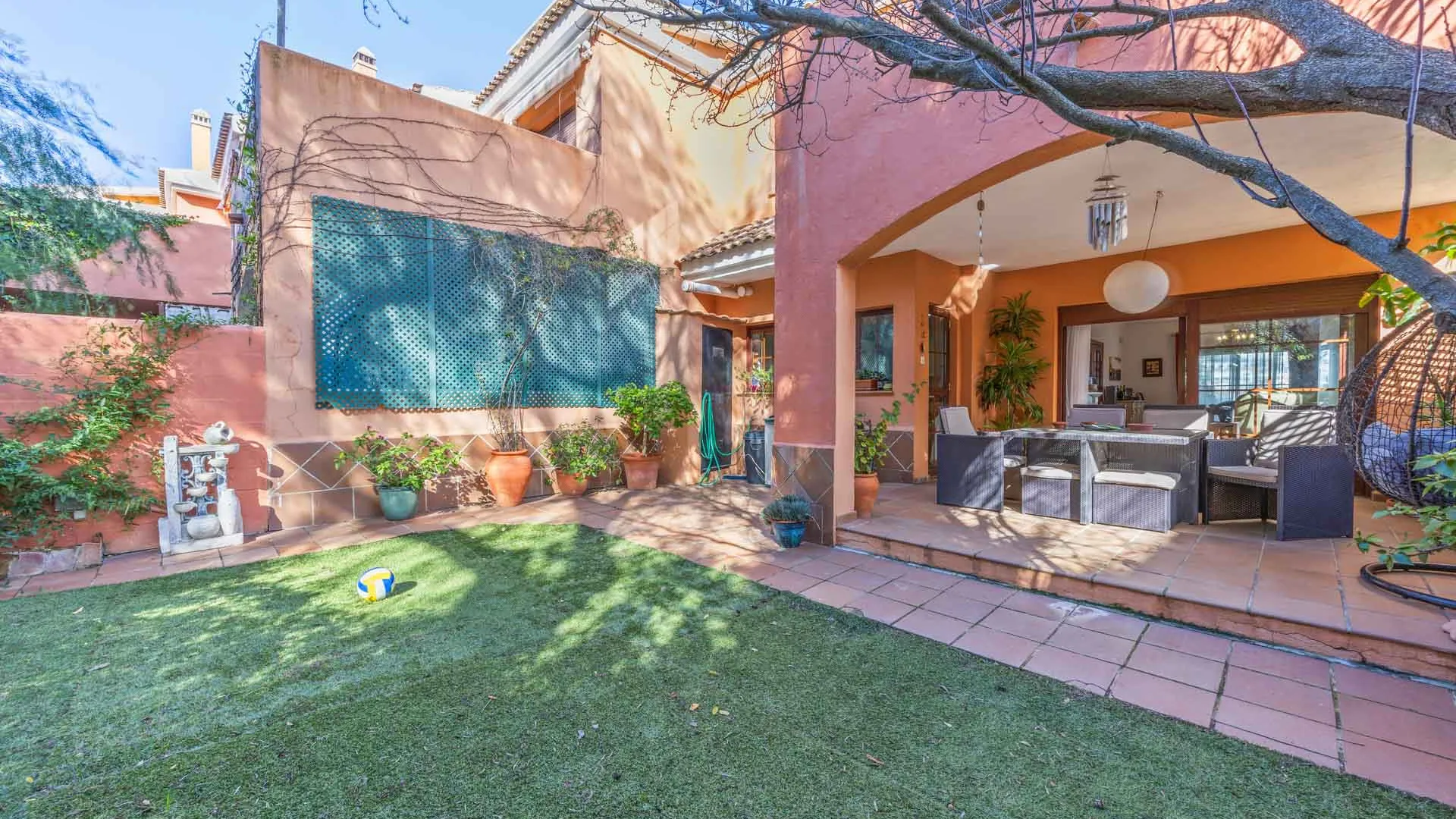 Town house in Alcaidesa Costa for sale