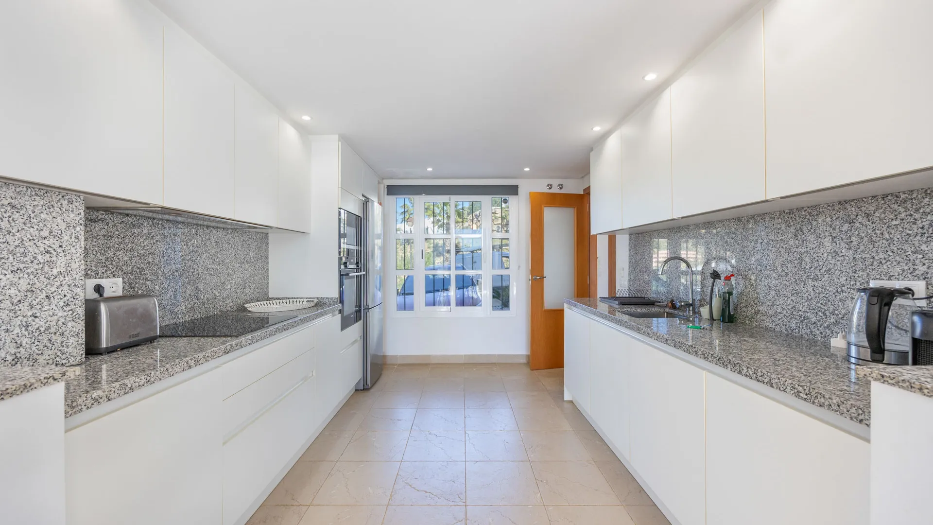 Town house for sale in Bahia de las Rocas