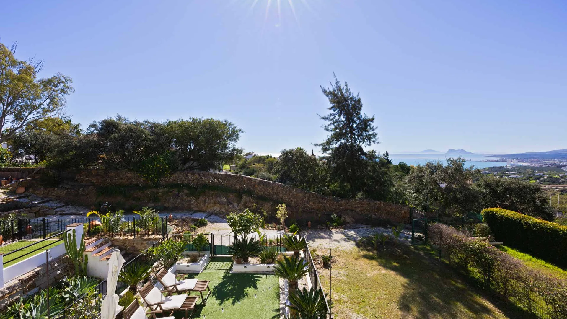 Town house for sale in Bahia de las Rocas