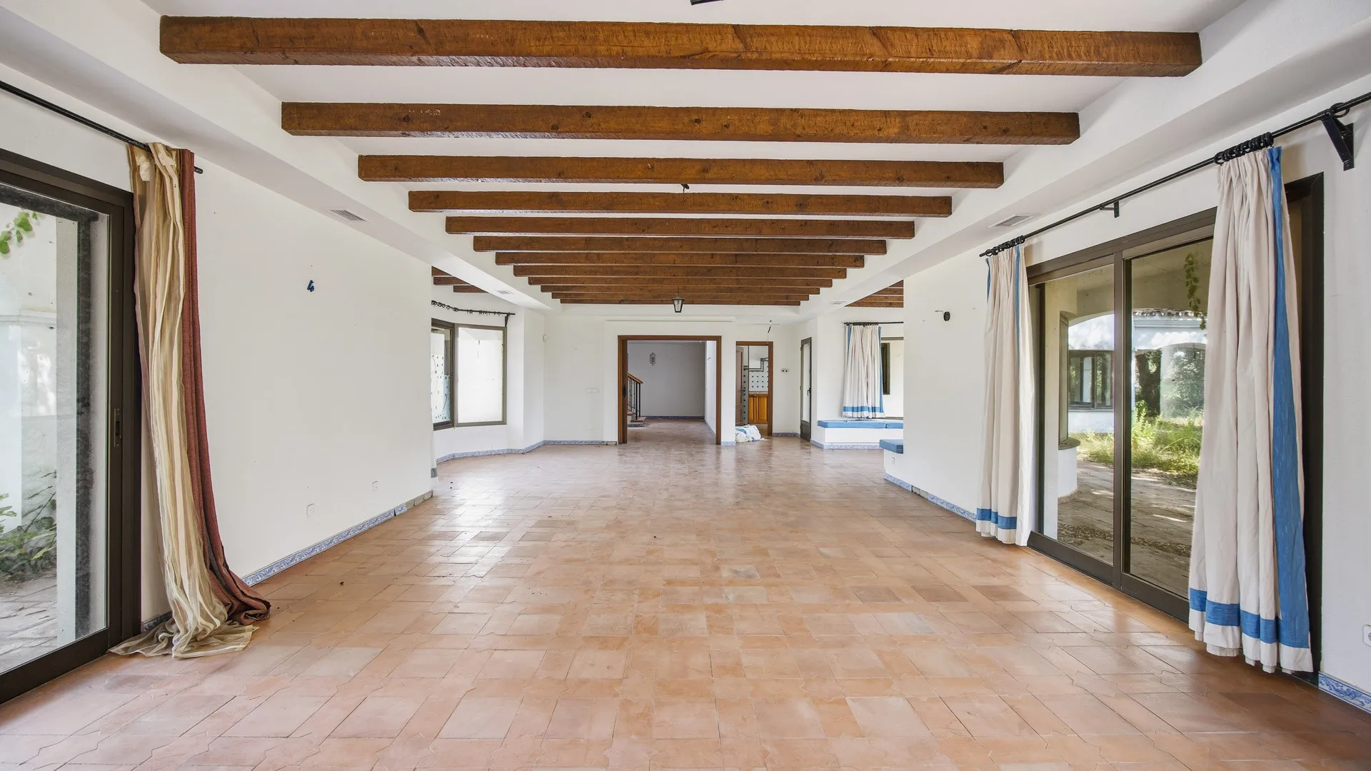 San Roque Club, villa en venta con 6 dormitorios
