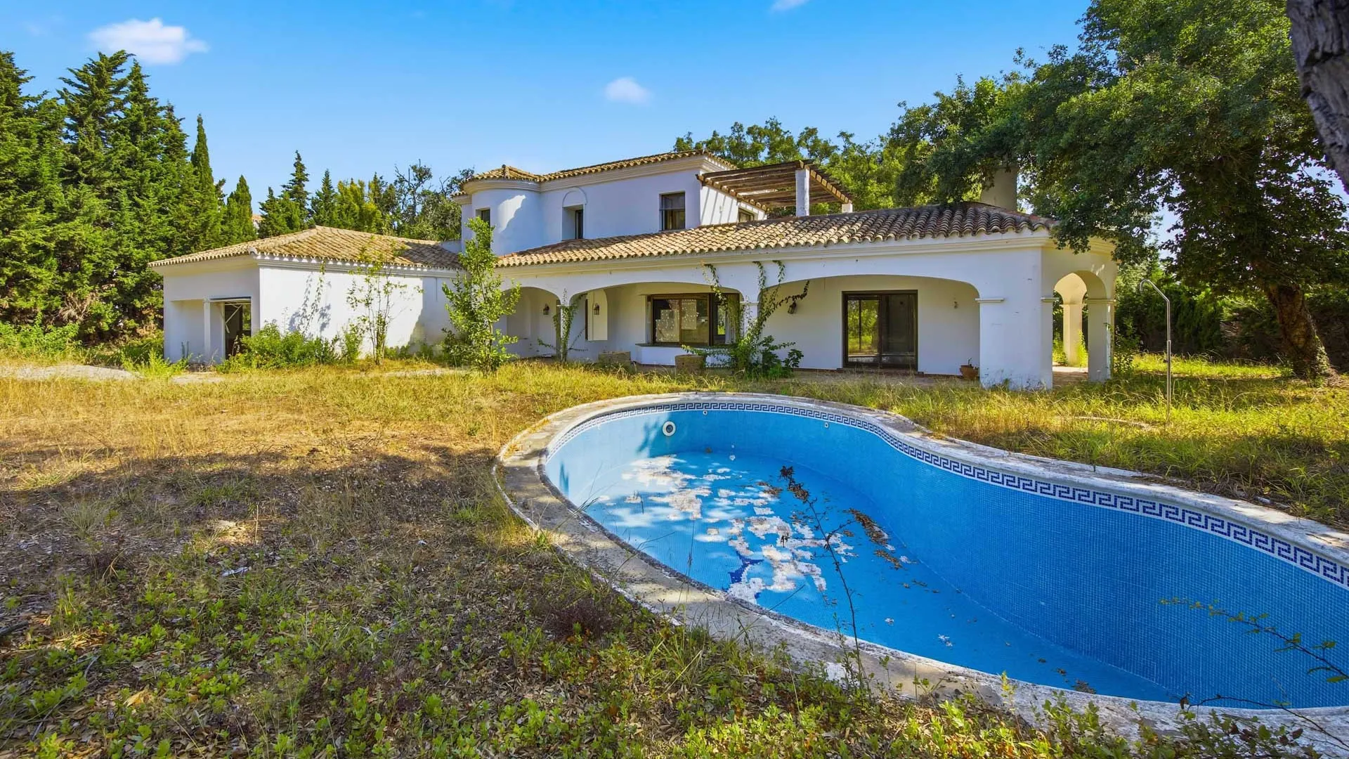 San Roque Club, villa en venta con 6 dormitorios