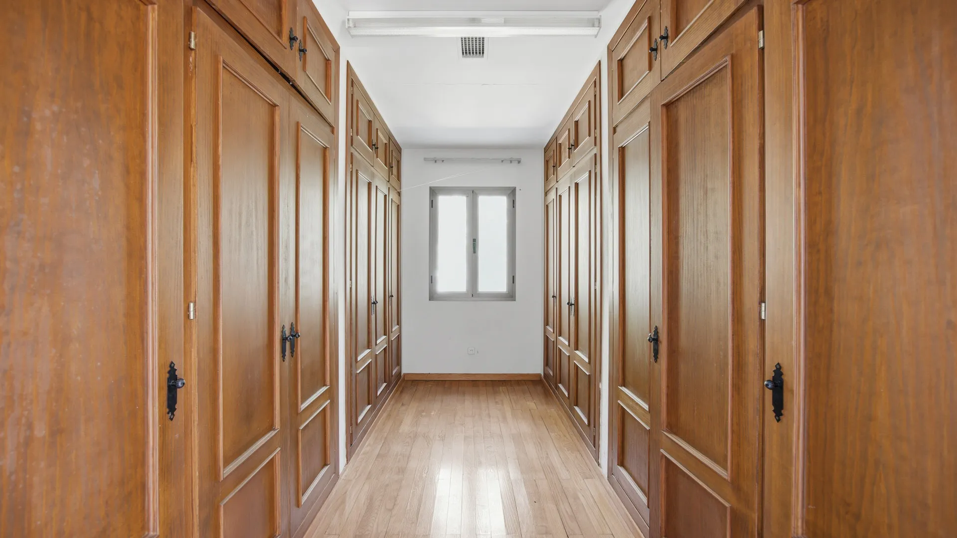 San Roque Club, villa en venta con 6 dormitorios