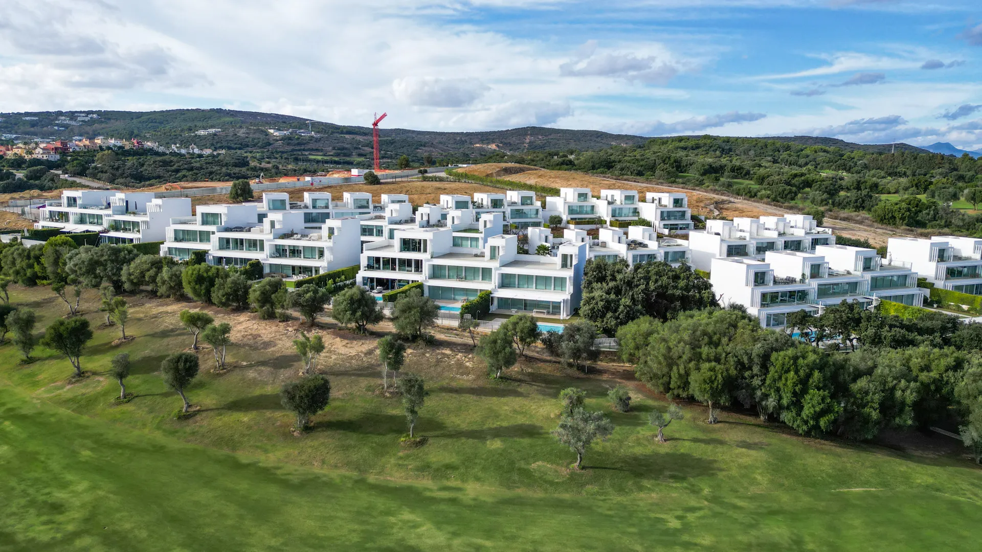 La Finca, villa pareada con 5 dormitorios en venta