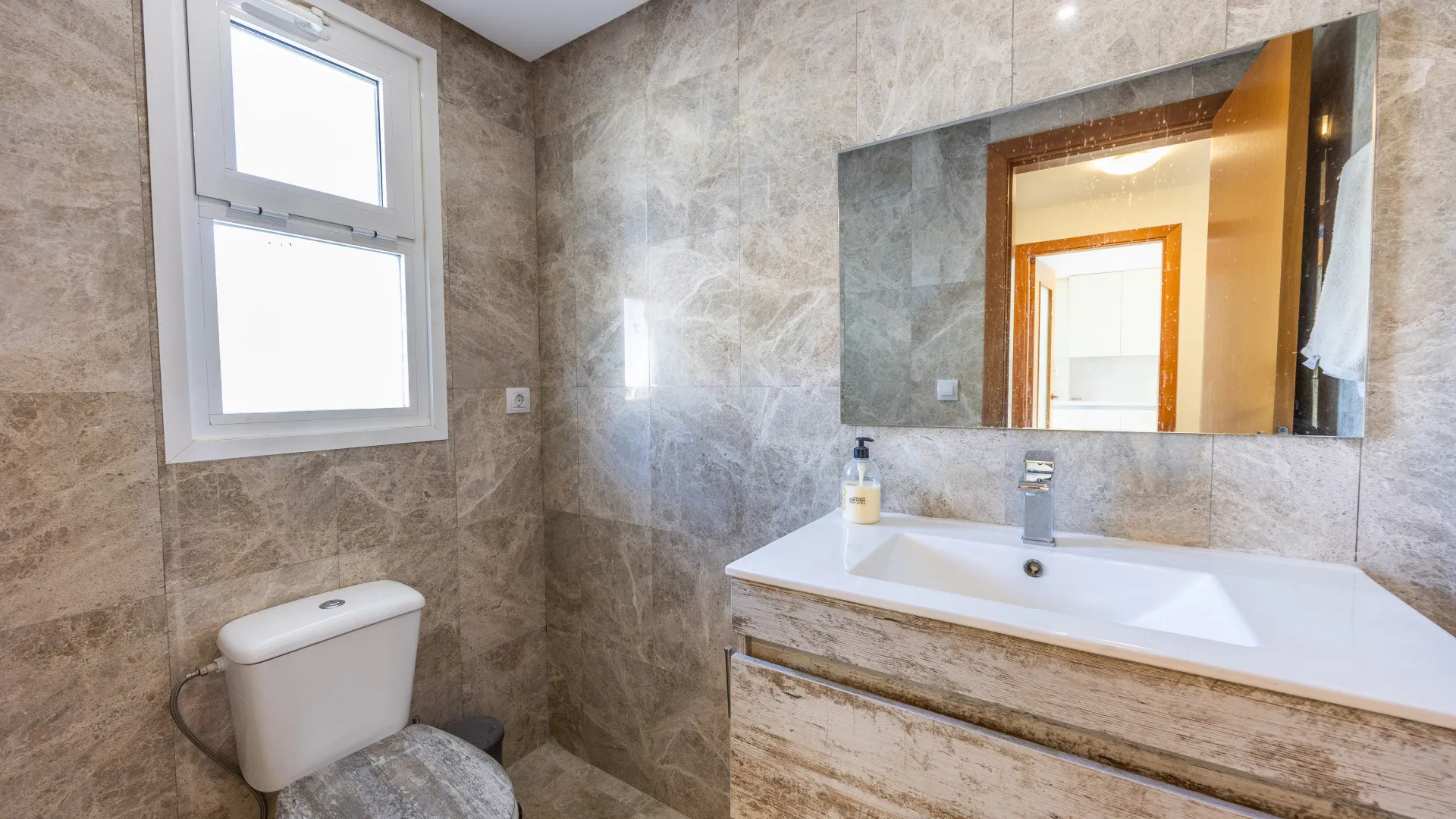 For sale Bahia de las Rocas 3 bedrooms semi detached house