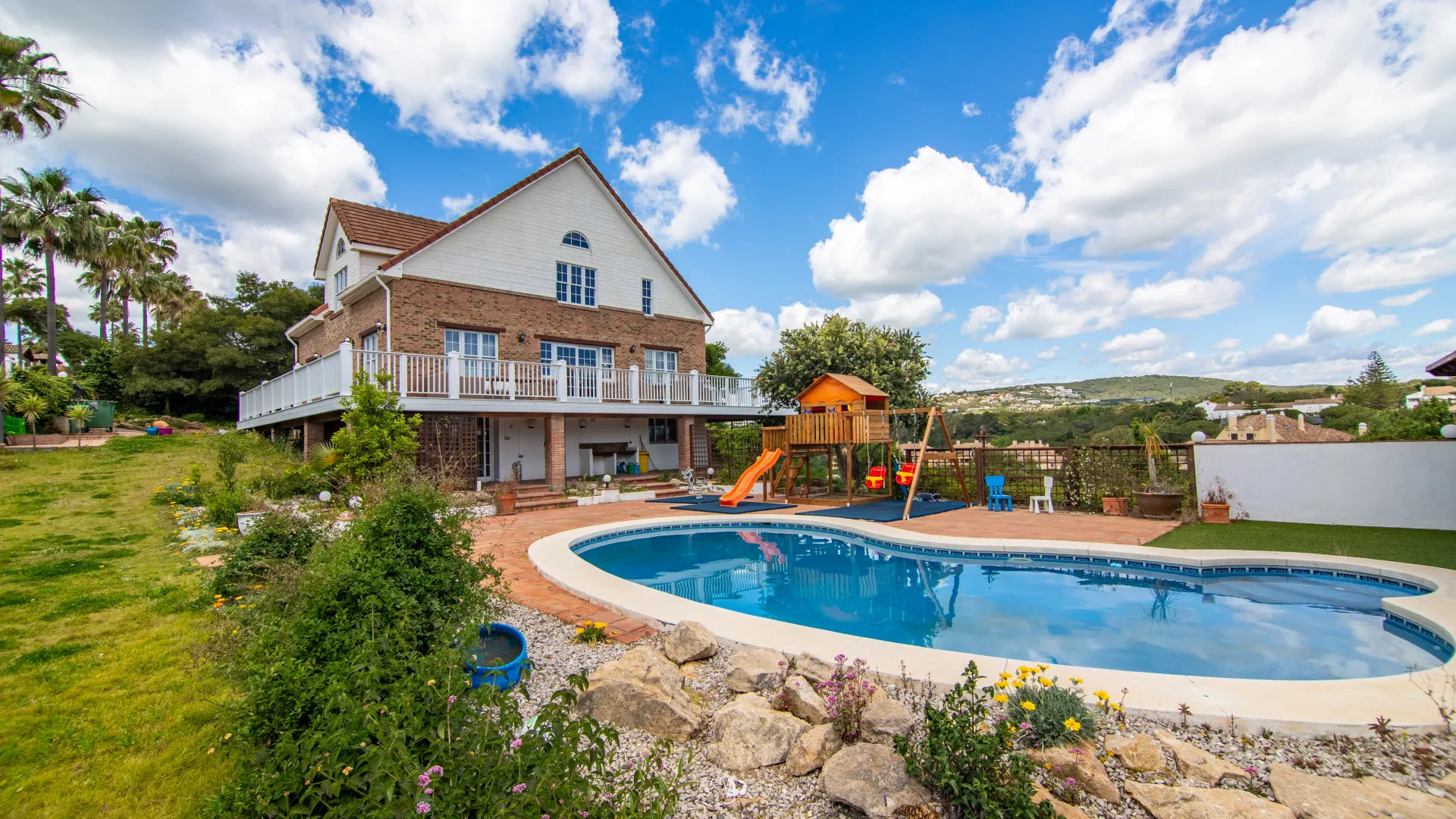 Villa en venta en Zona F con 4 dormitorios