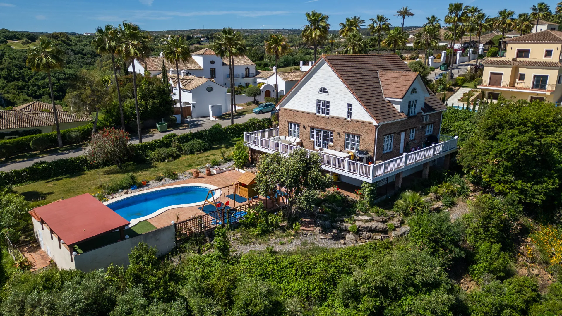 Villa en venta en Zona F con 4 dormitorios