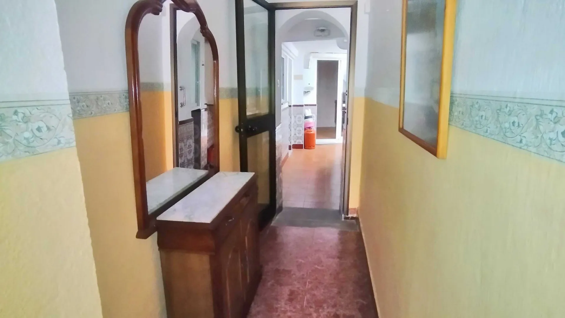 Adosado en venta en Estepona Casco Antiguo con 5 dormitorios