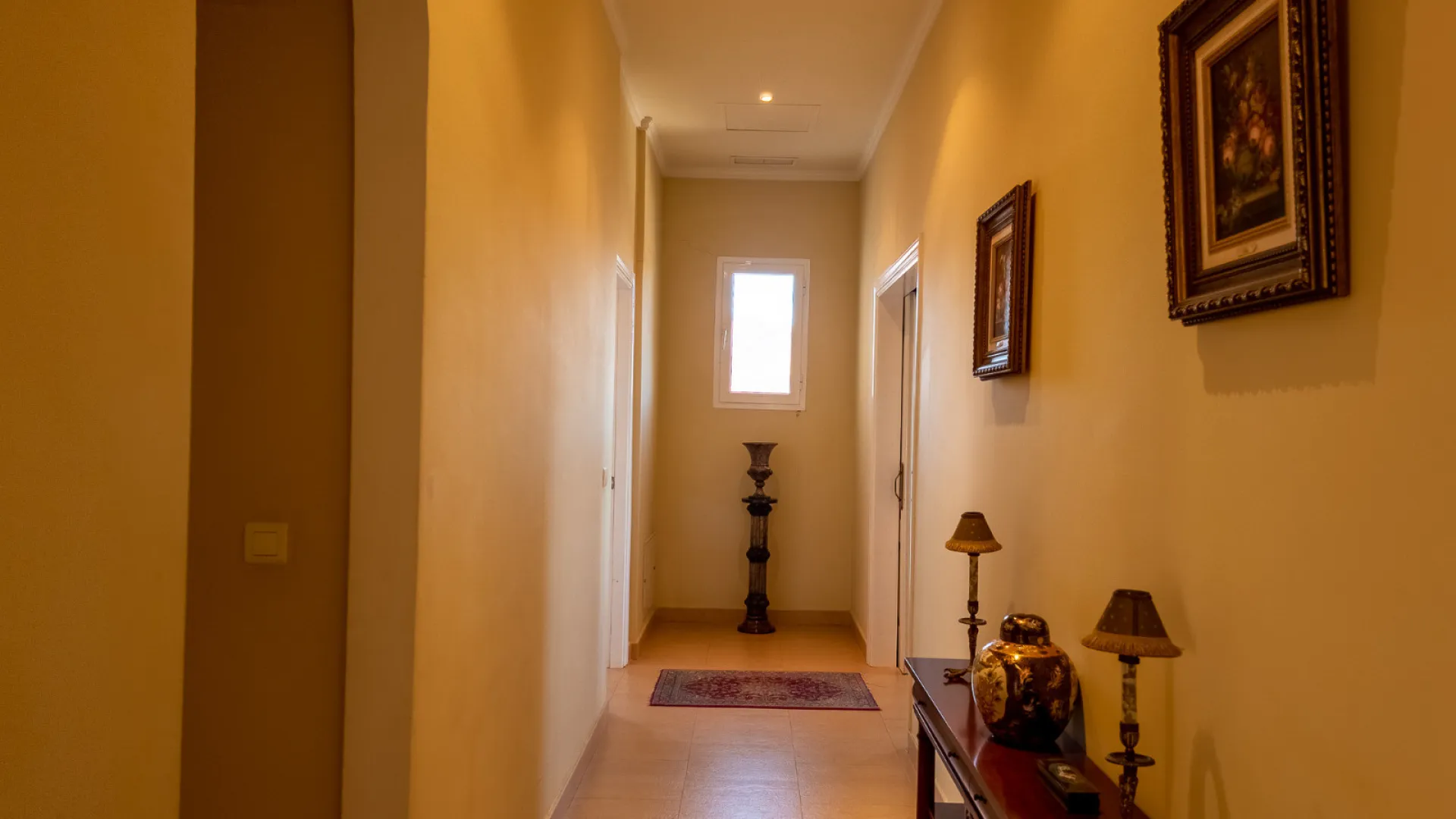 Forest Hills 7 bedrooms villa for sale