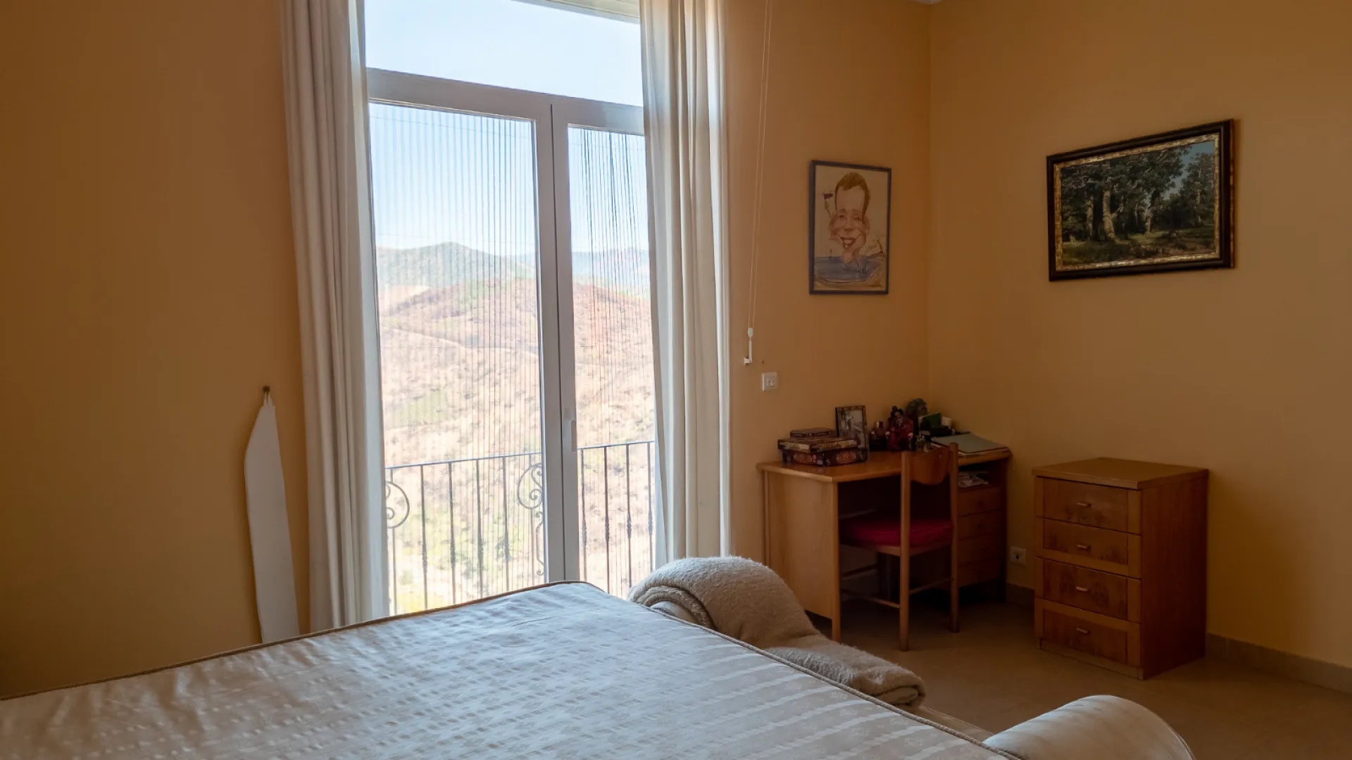 Forest Hills 7 bedrooms villa for sale