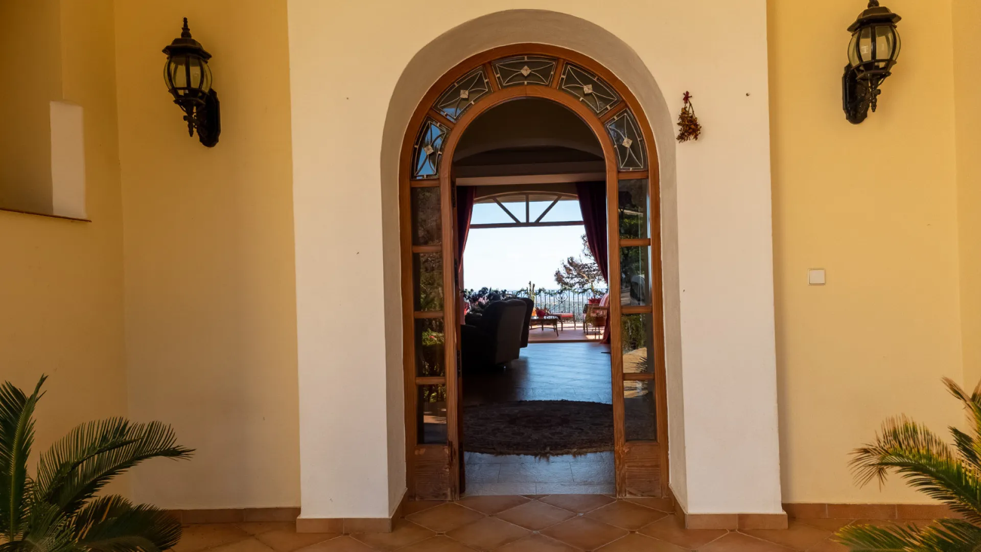Forest Hills 7 bedrooms villa for sale