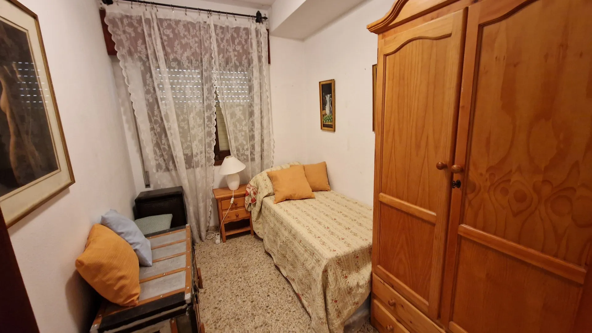 For sale apartment in Estepona Centre with 3 bedrooms