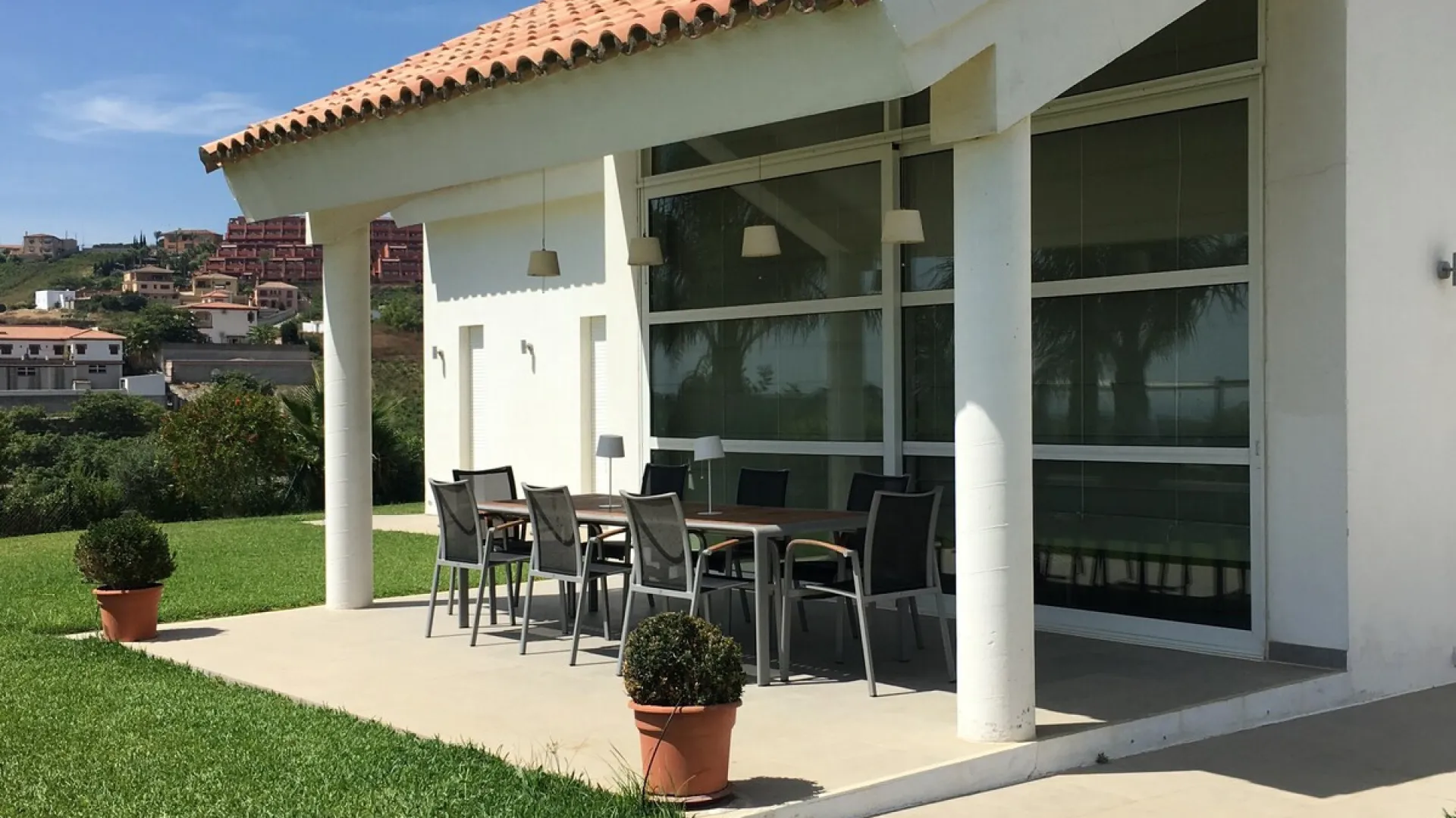 Villa en venta en Sabinillas de 6 dormitorios