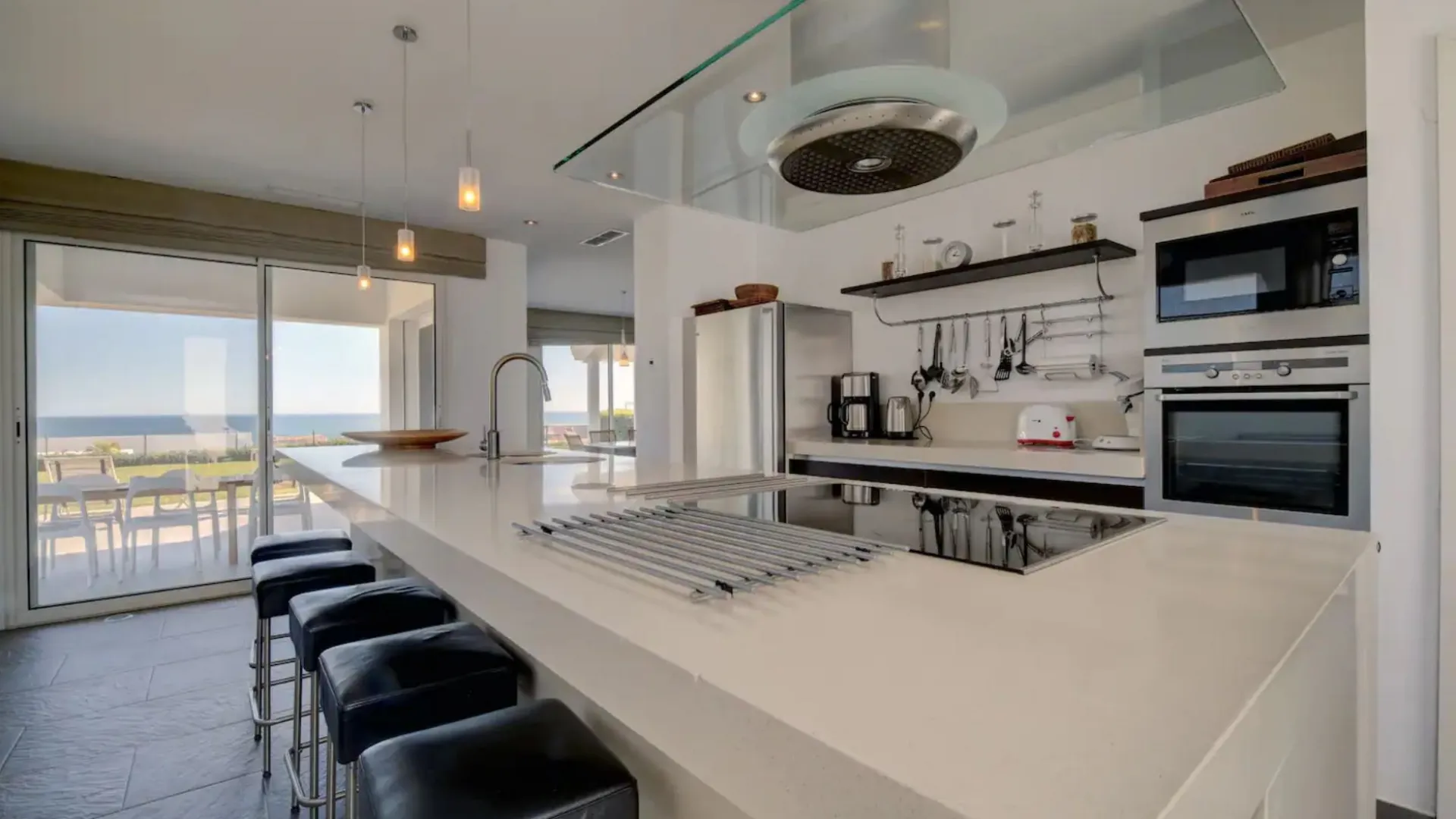 Villa en venta en Sabinillas de 6 dormitorios