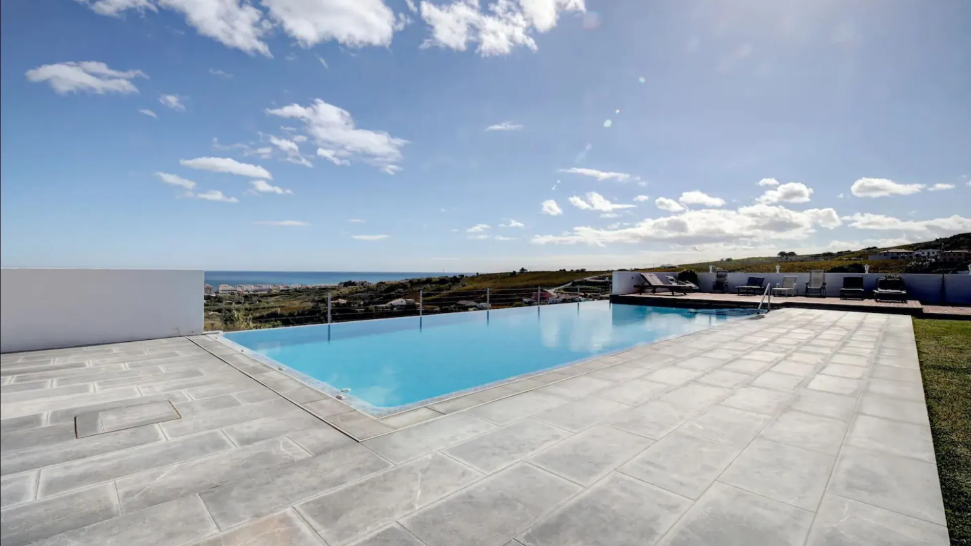 Villa en venta en Sabinillas de 6 dormitorios