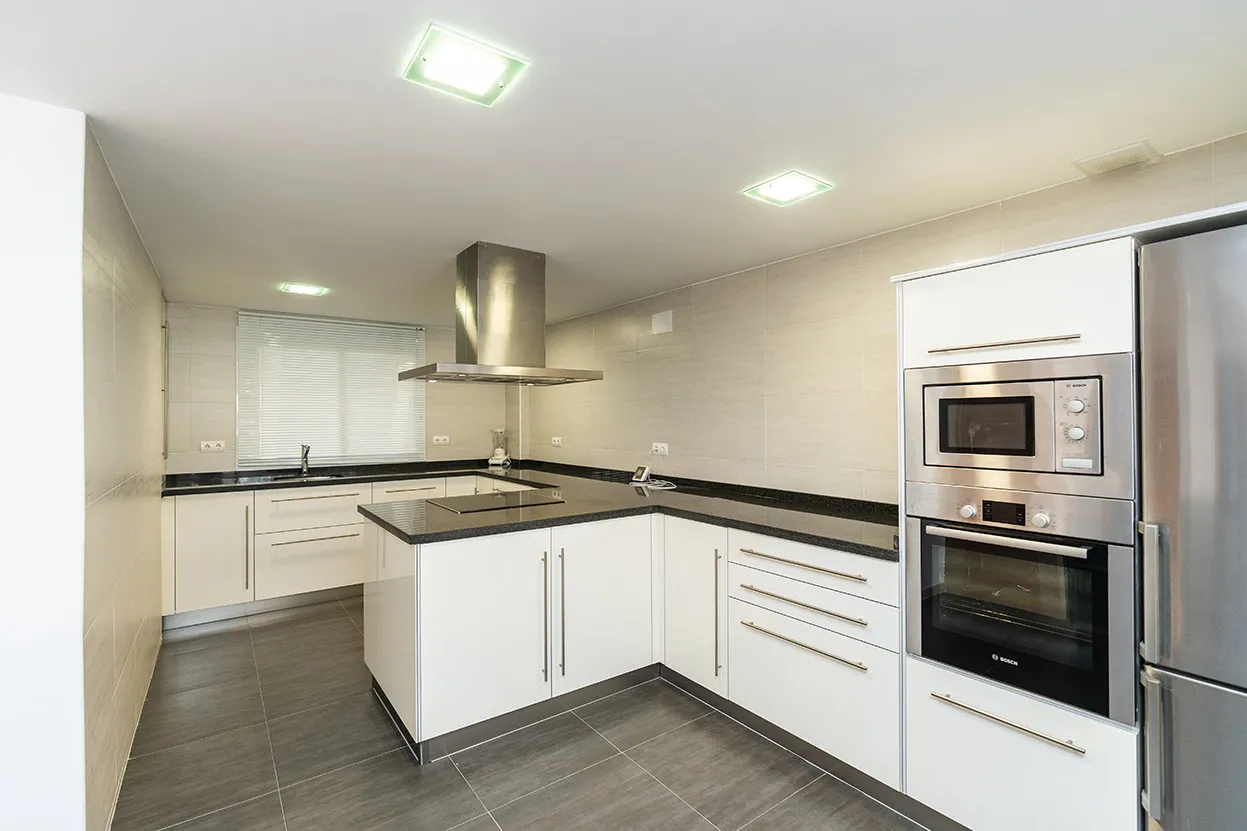 Se vende atico duplex en Guadalmina Alta