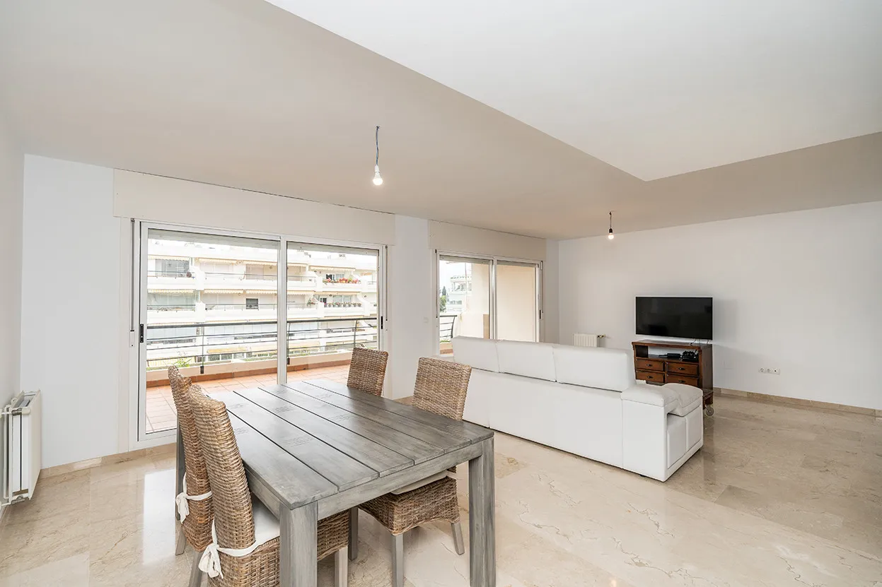 Se vende atico duplex en Guadalmina Alta