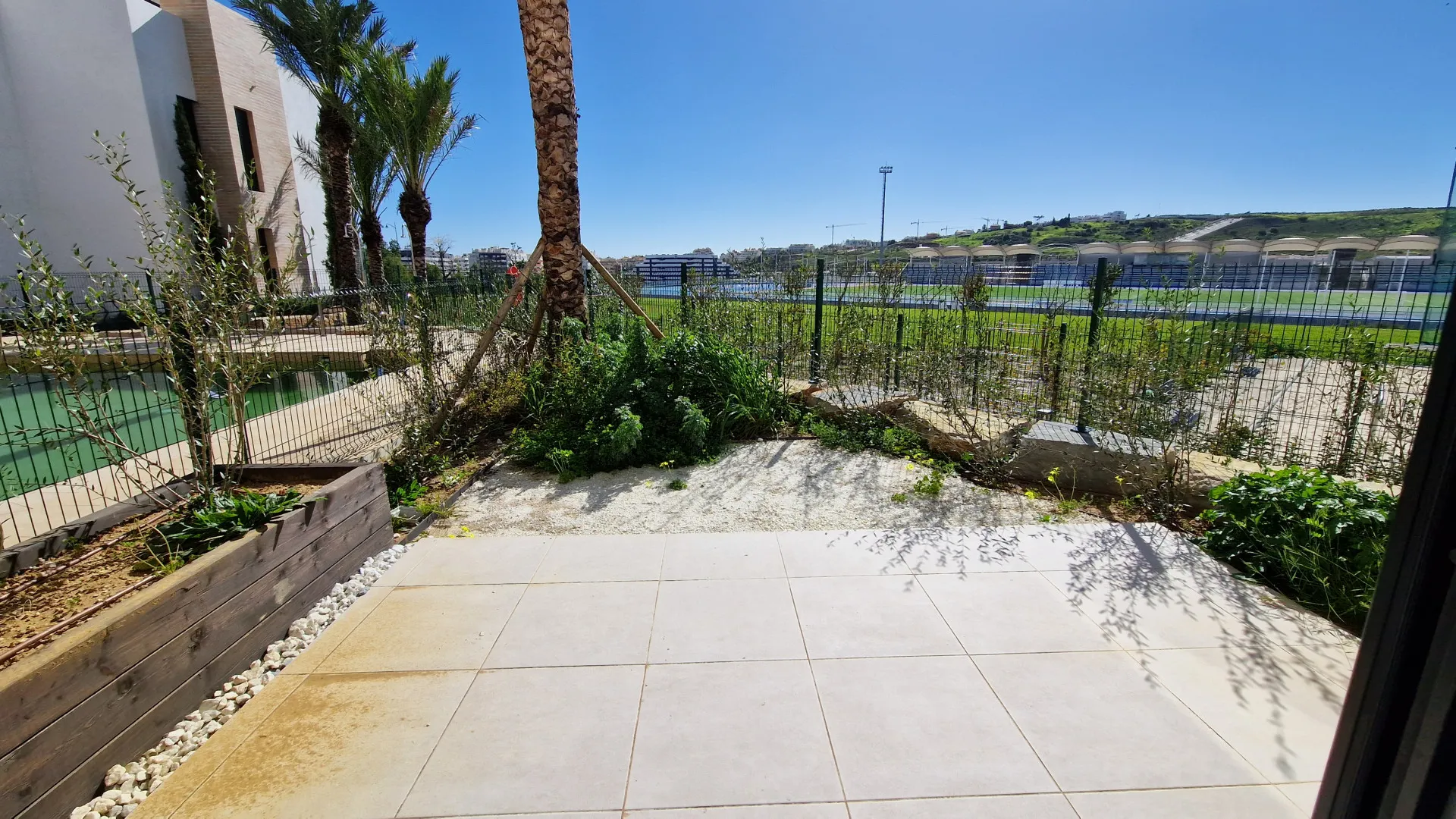 For sale ground floor apartment in Estepona Centre
