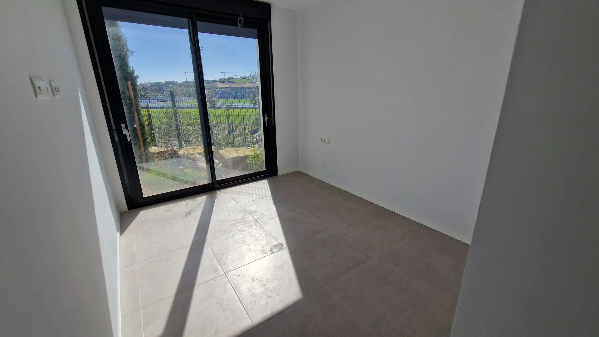 For sale ground floor apartment in Estepona Centre