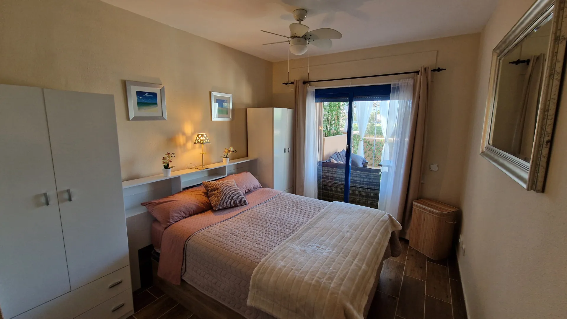 For sale ground floor apartment in Duquesa Suites