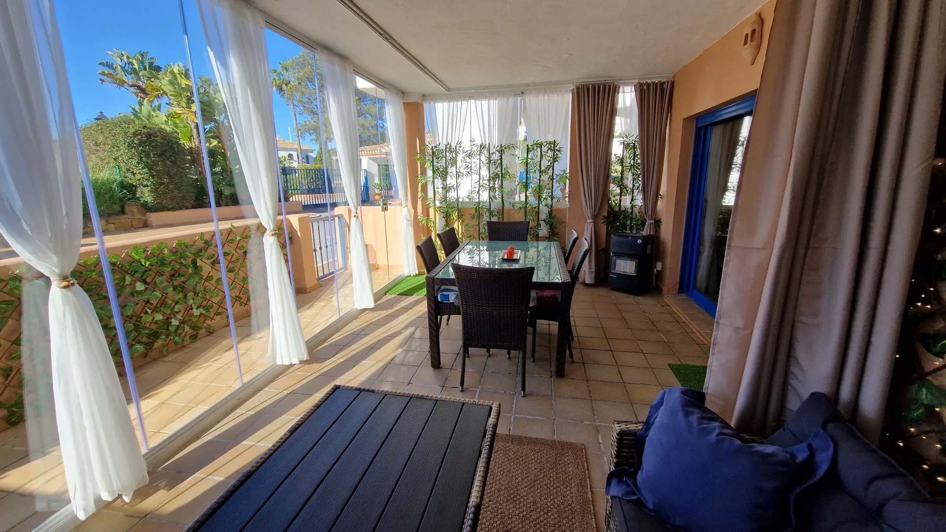 For sale ground floor apartment in Duquesa Suites