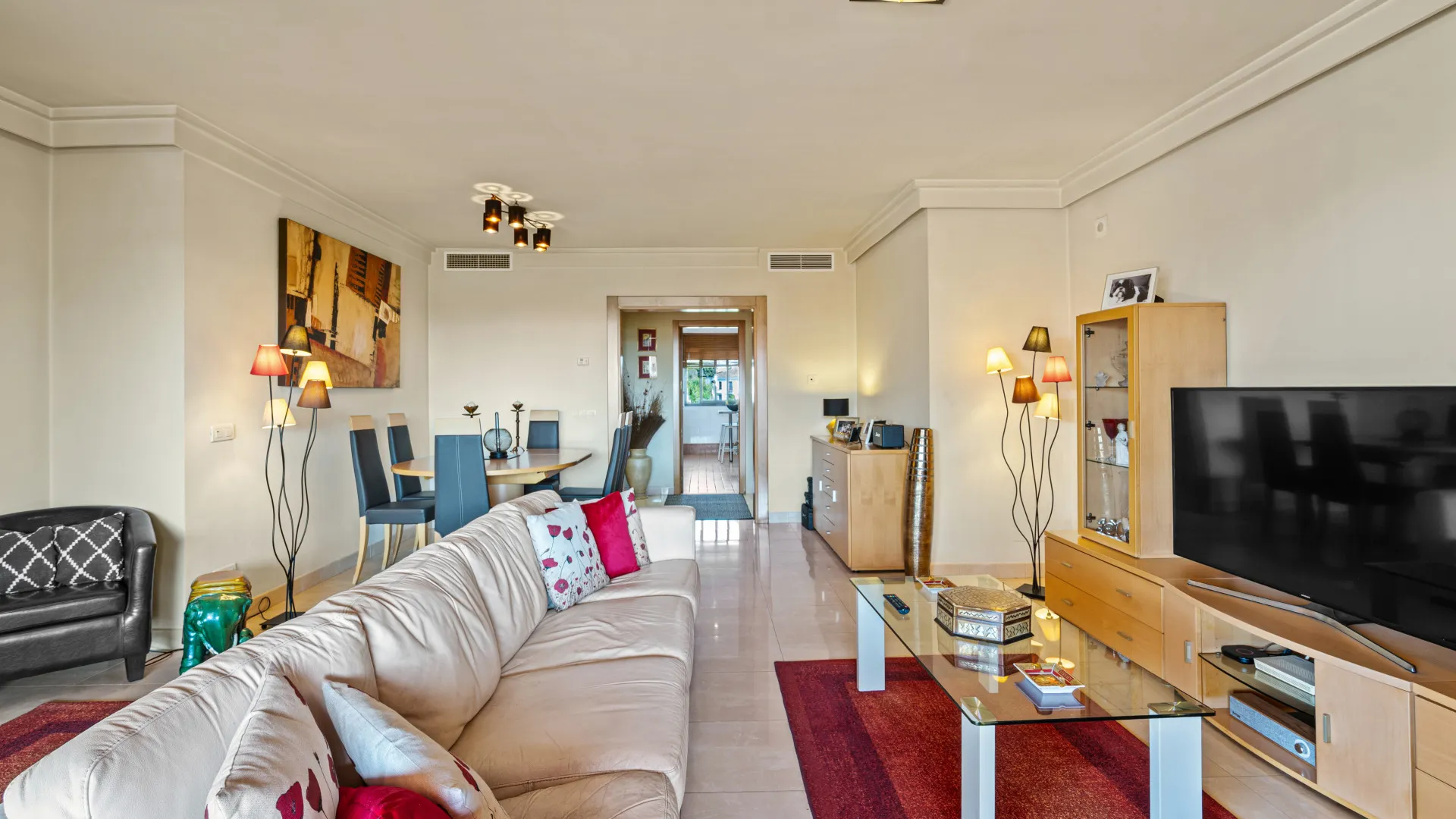 Se vende apartamento de 3 dormitorios en Las Salinas
