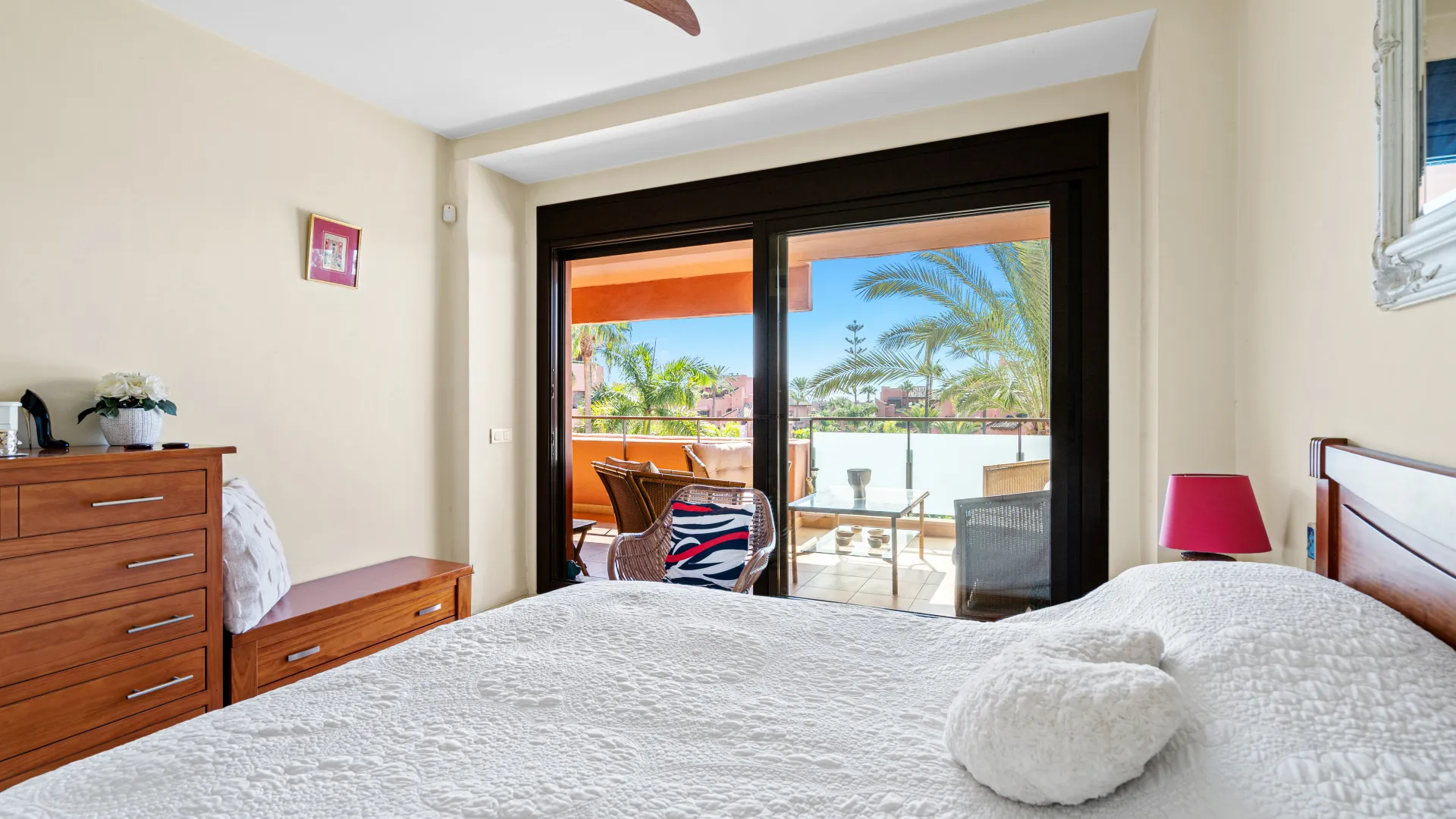 Se vende apartamento de 3 dormitorios en Las Salinas