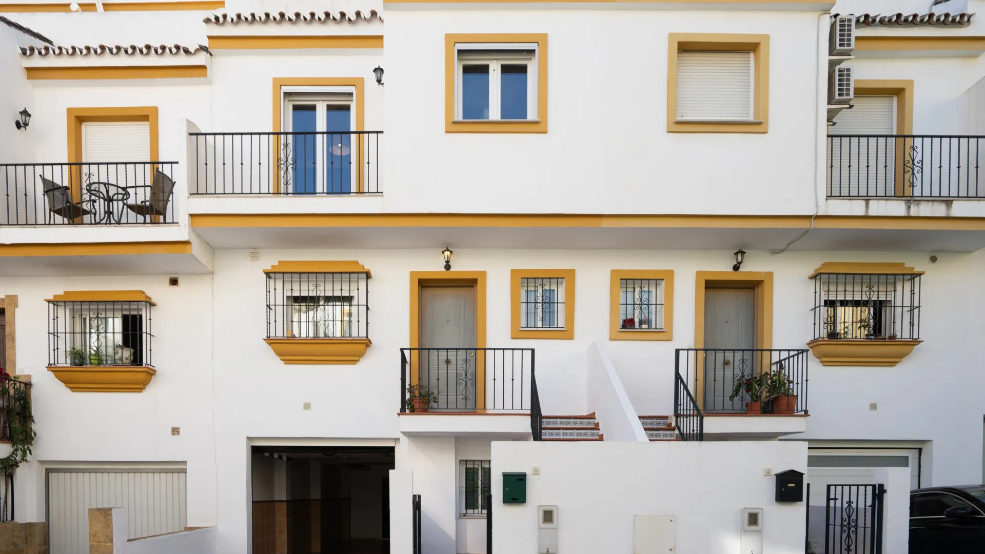 3 bedrooms town house for sale in Estepona