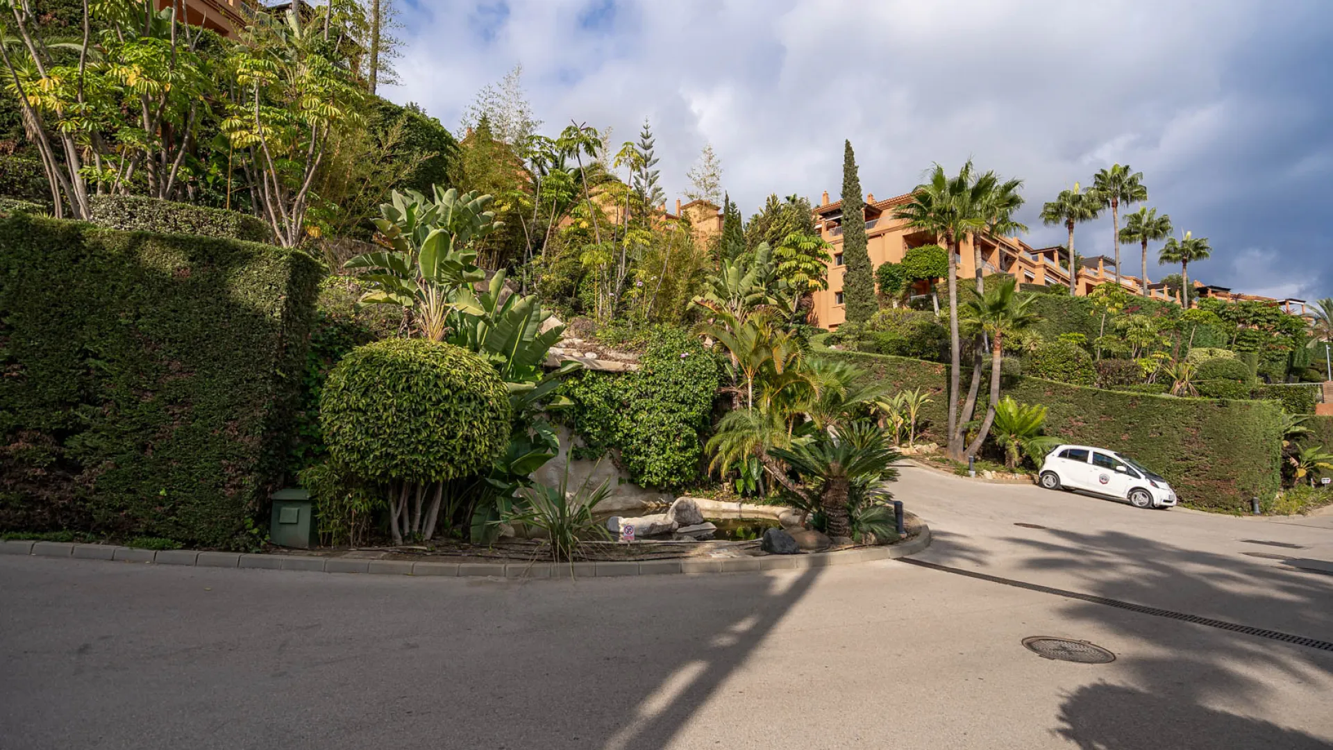For sale 2 bedrooms apartment in Benatalaya