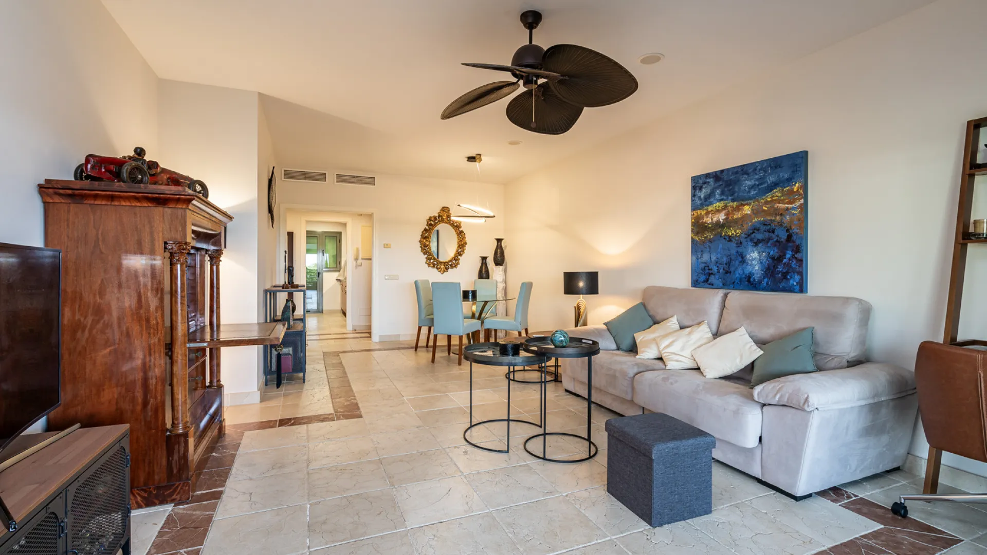 For sale 2 bedrooms apartment in Benatalaya