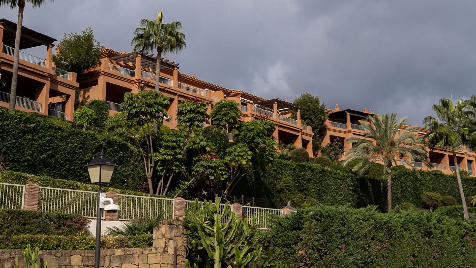For sale 2 bedrooms apartment in Benatalaya