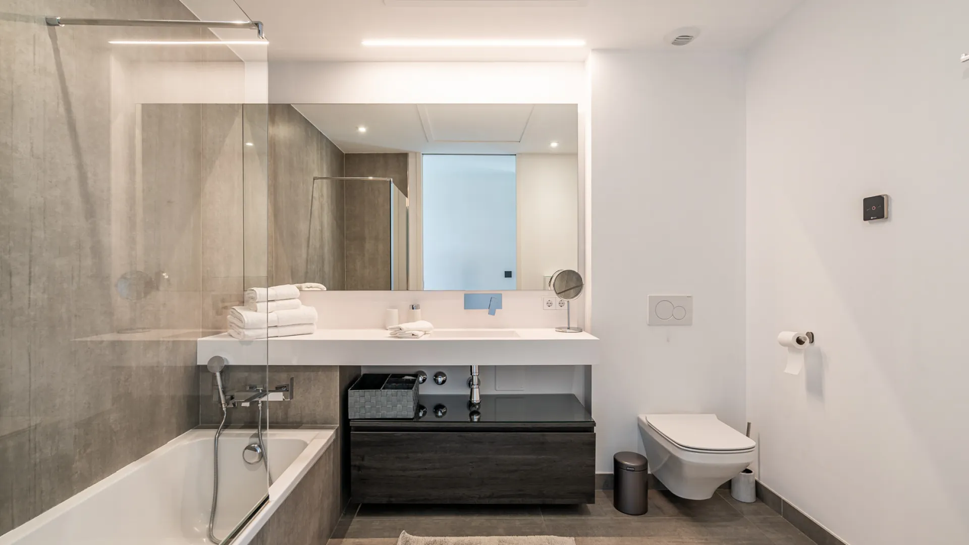 Town house with 4 bedrooms for sale in The Island